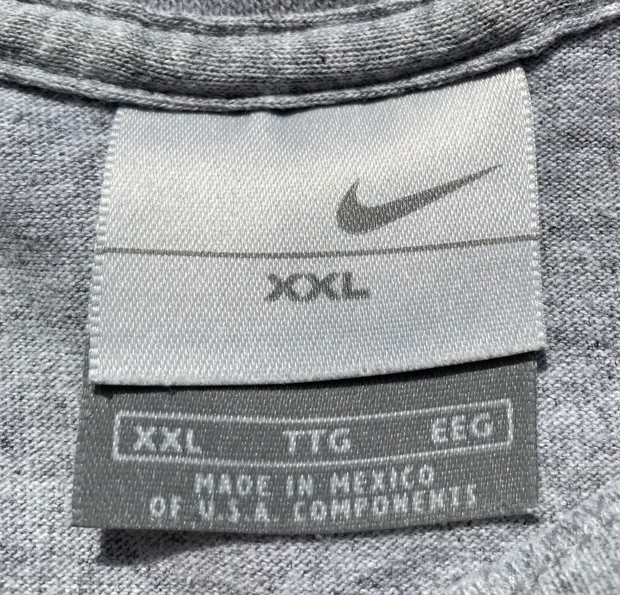Nike 90’s Nike 3D Raised Center Swoosh Logo Grey Tag T-Shirt 2XL Size US XXL / EU 58 / 5 - 3 Thumbnail