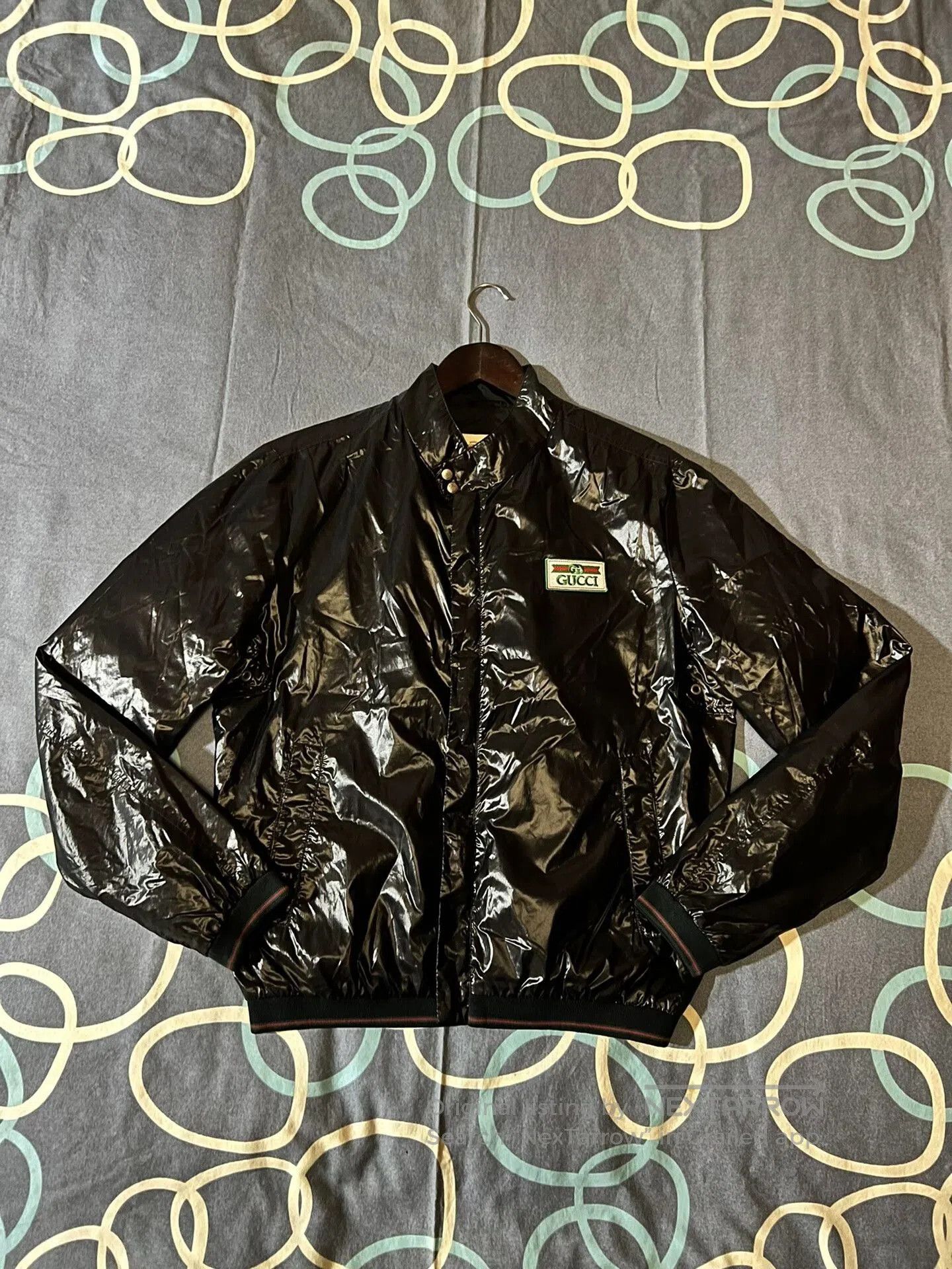 Gucci gucci logo embroidered jacket in black. Size US L / EU 52-54 / 3 - 1 Thumbnail