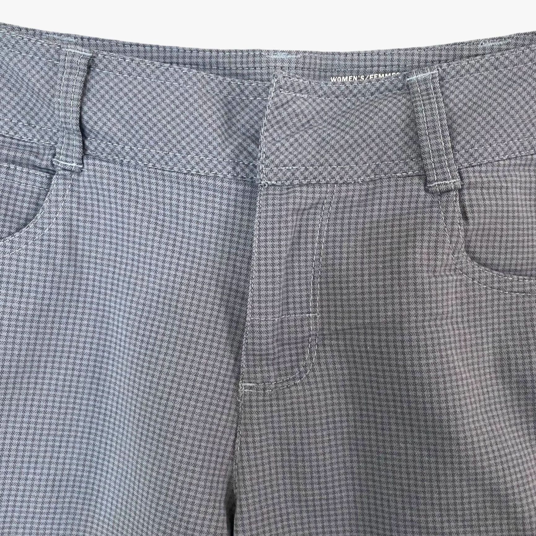 Mountain Hardwear Mountain Hardwear Wandering Bermuda Shorts Women's 4 Gray Plaid Hiking Outdoors Size 27" / US 4 / IT 40 - 5 Thumbnail