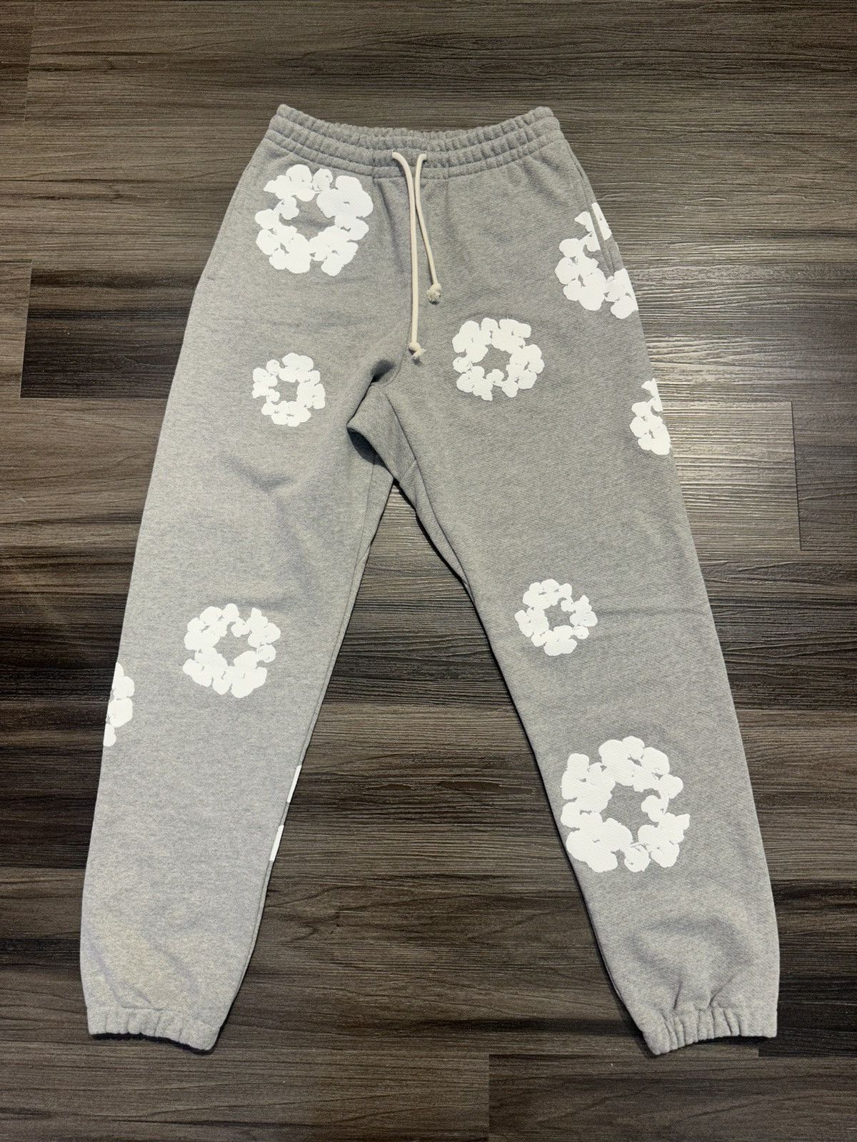 Denim Tears The Cotton Wreath Sweatpants 'Red