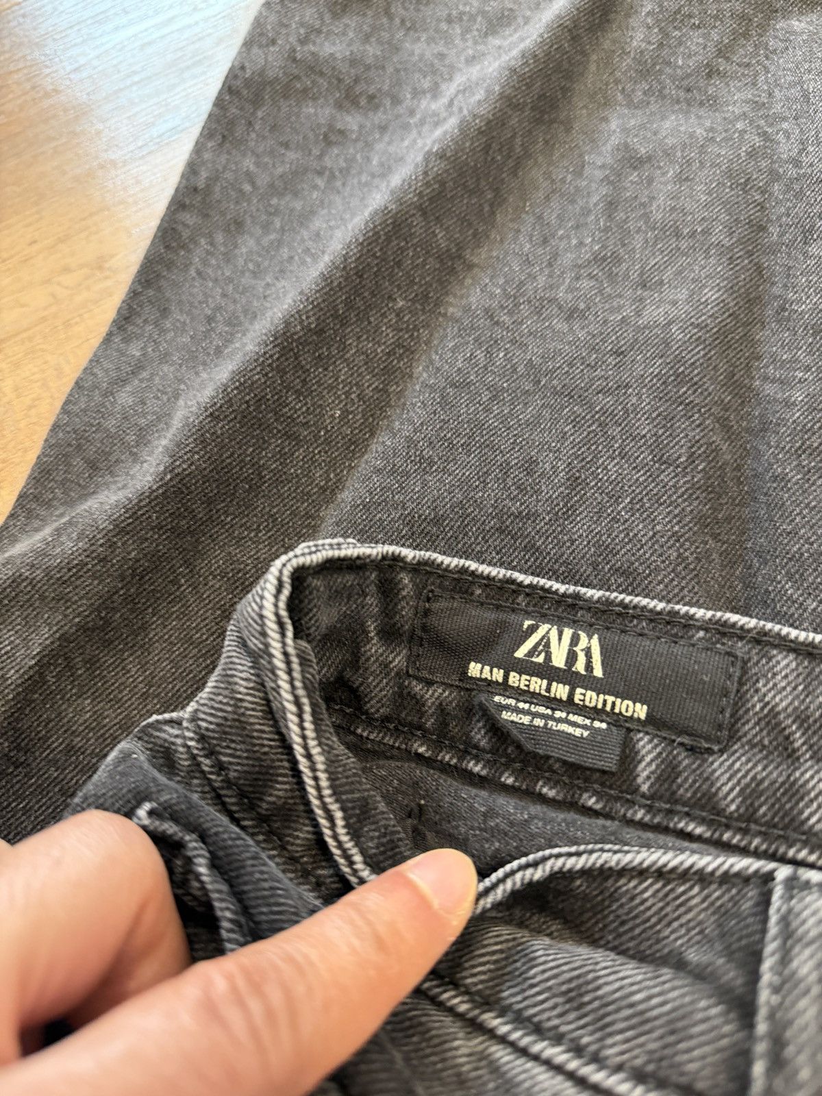 Zara Zara shorts overlay jeans sz 34 Size US 34 / EU 50 - 3 Thumbnail