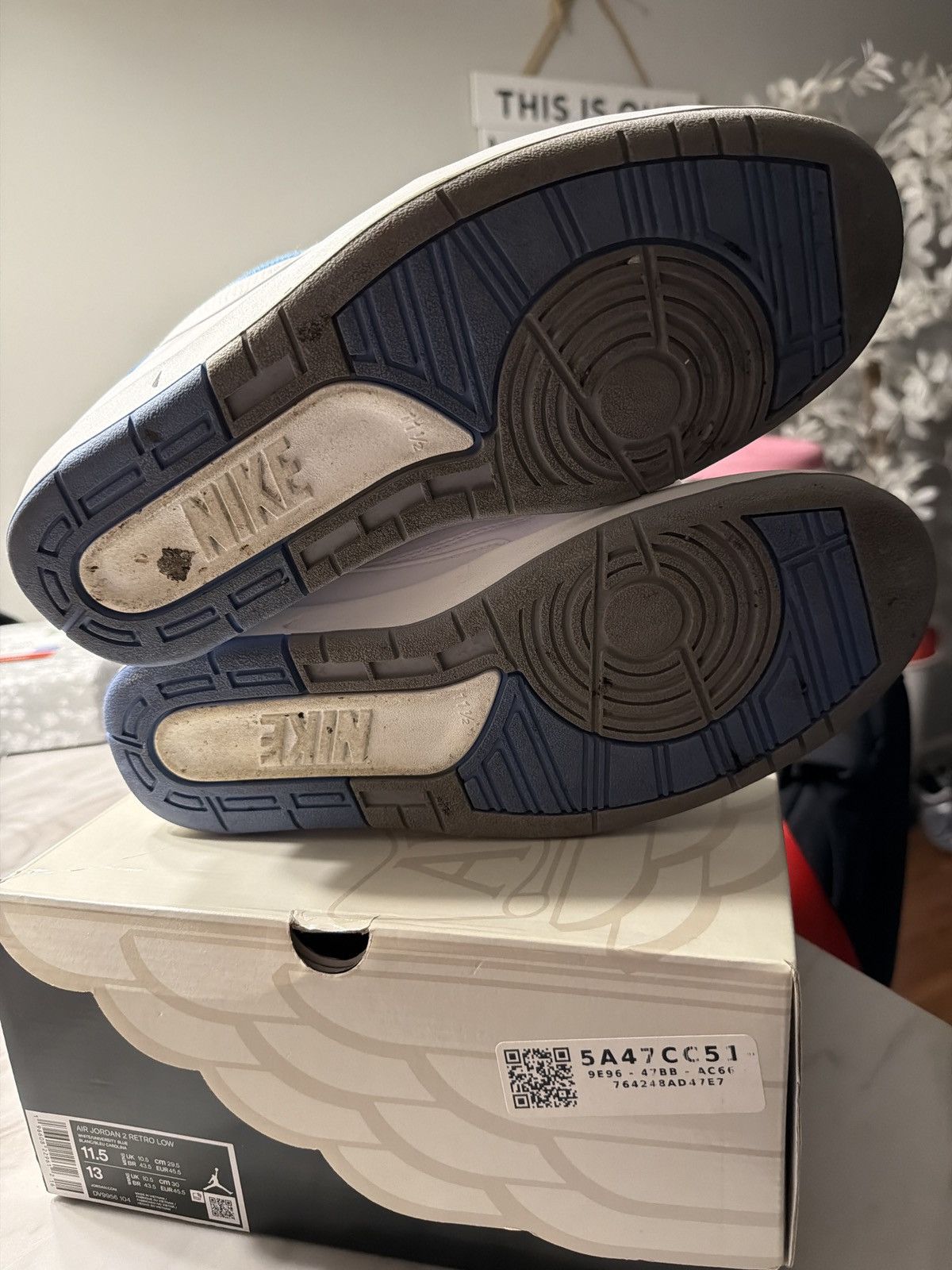 Jordan Brand Jordan 2 Retro Low UNC Size US 11.5 / EU 44-45 - 5 Thumbnail