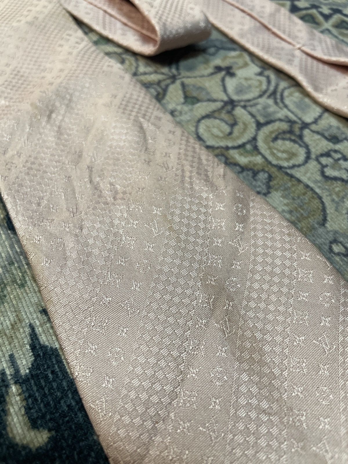 Louis Vuitton Louis Vuitton Tie. Made in Italy 100 silk Size ONE SIZE - 3 Thumbnail