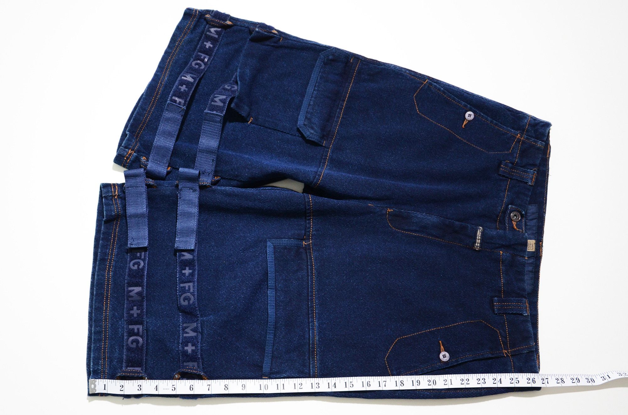 Marithe + Francois Girbaud [Wrong Size Tag] Marithe Francois Girbaud Shorts Heavy Duty Size US 36 / EU 52 - 11 Thumbnail