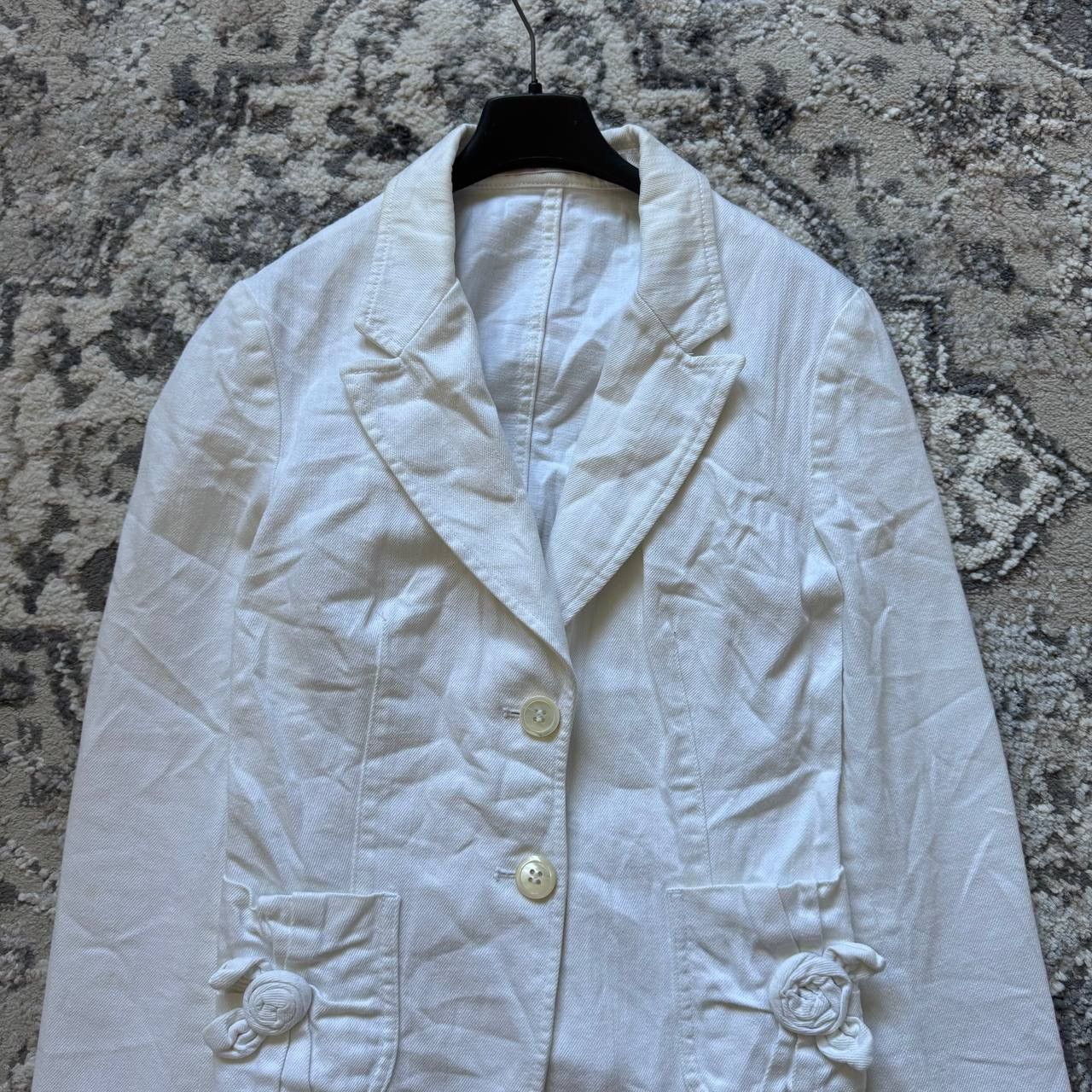 RED Valentino Red Valentino Vintage White Floral Suit Glam Retro Blazer Size M / US 6-8 / IT 42-44 - 4 Thumbnail
