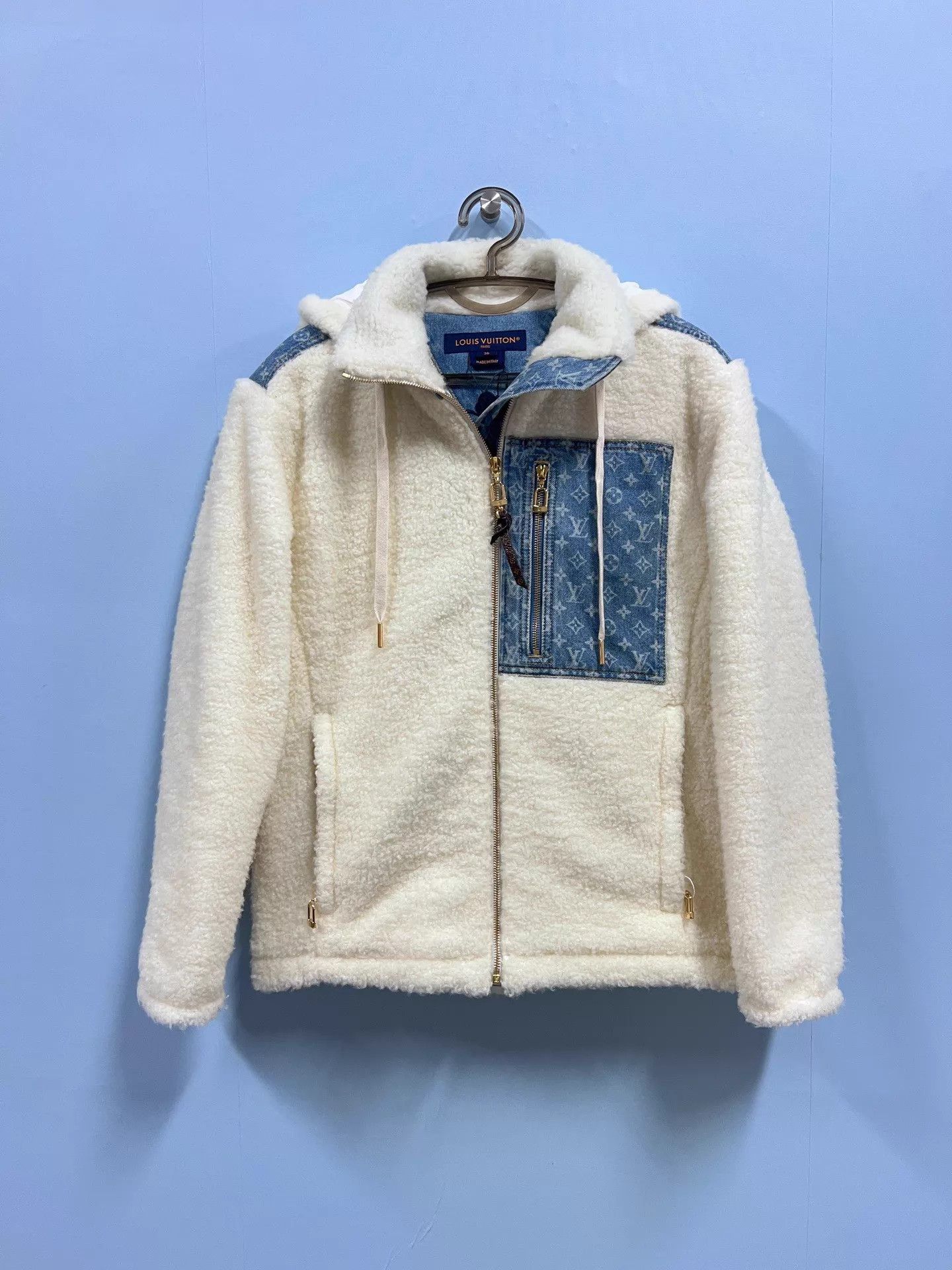 Louis Vuitton LV 26 New Ski Hooded Teddy Jacket Women's 36 NWT Size XS / US 0-2 / IT 36-38 - 2 Thumbnail