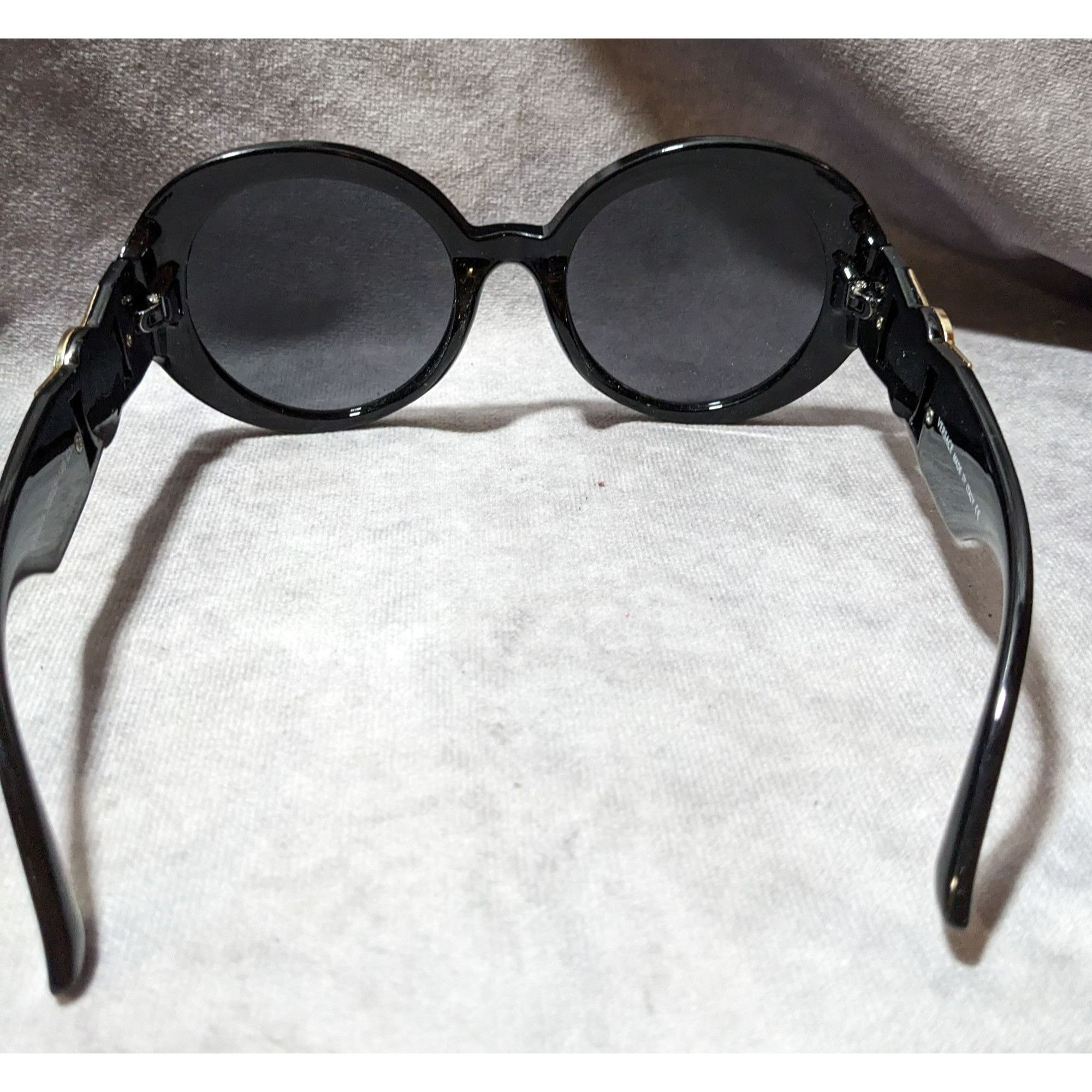 Versace Versace Retro Black And Gold Emblem Oversized Sunglasses Size ONE SIZE - 3 Thumbnail