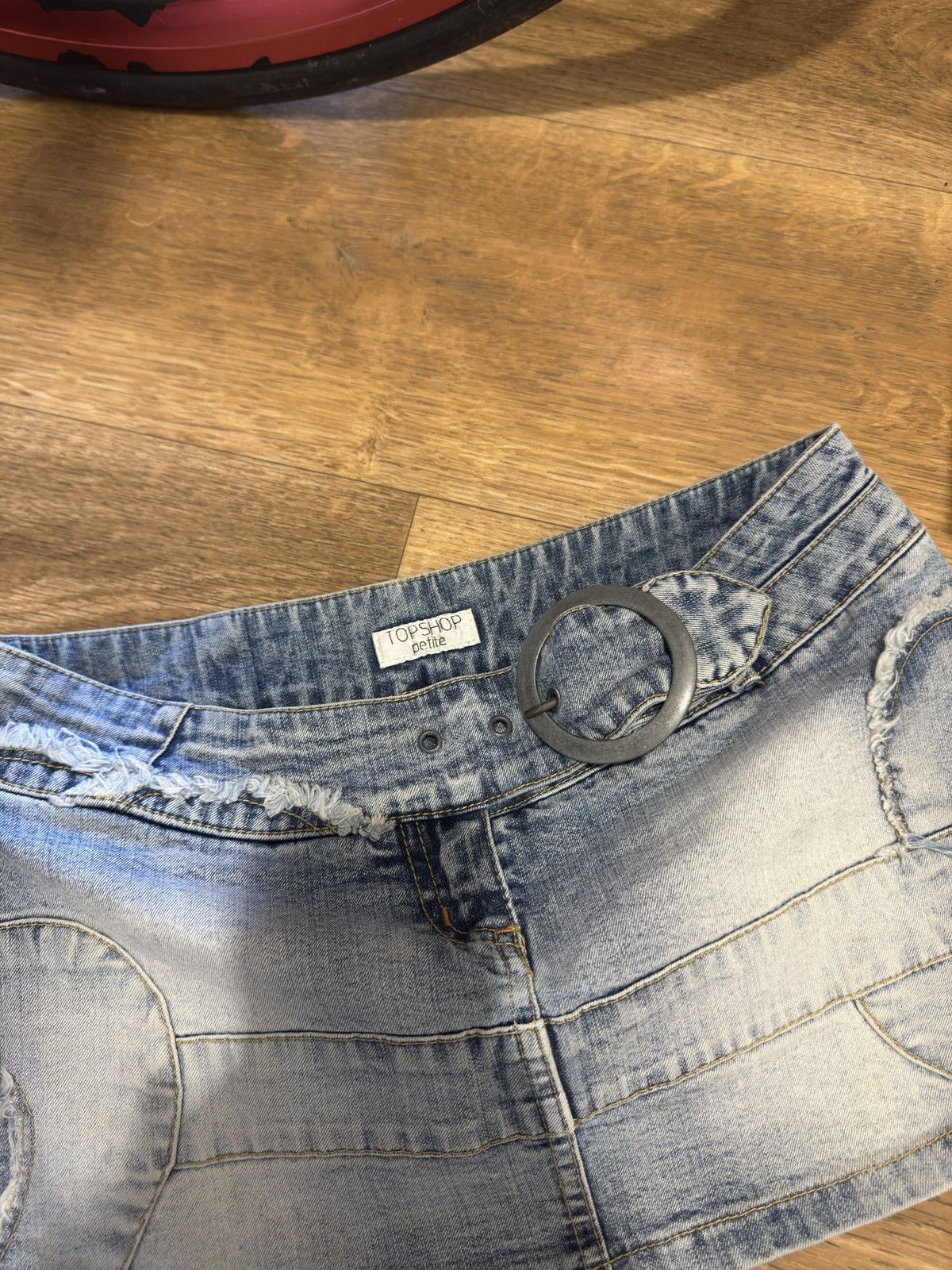 Topshop VINTAGE TOPSHOP DISTRESSED HURTS BLUE MINI DENIM SKIRT Size 30" / US 8 / IT 44 - 3 Thumbnail