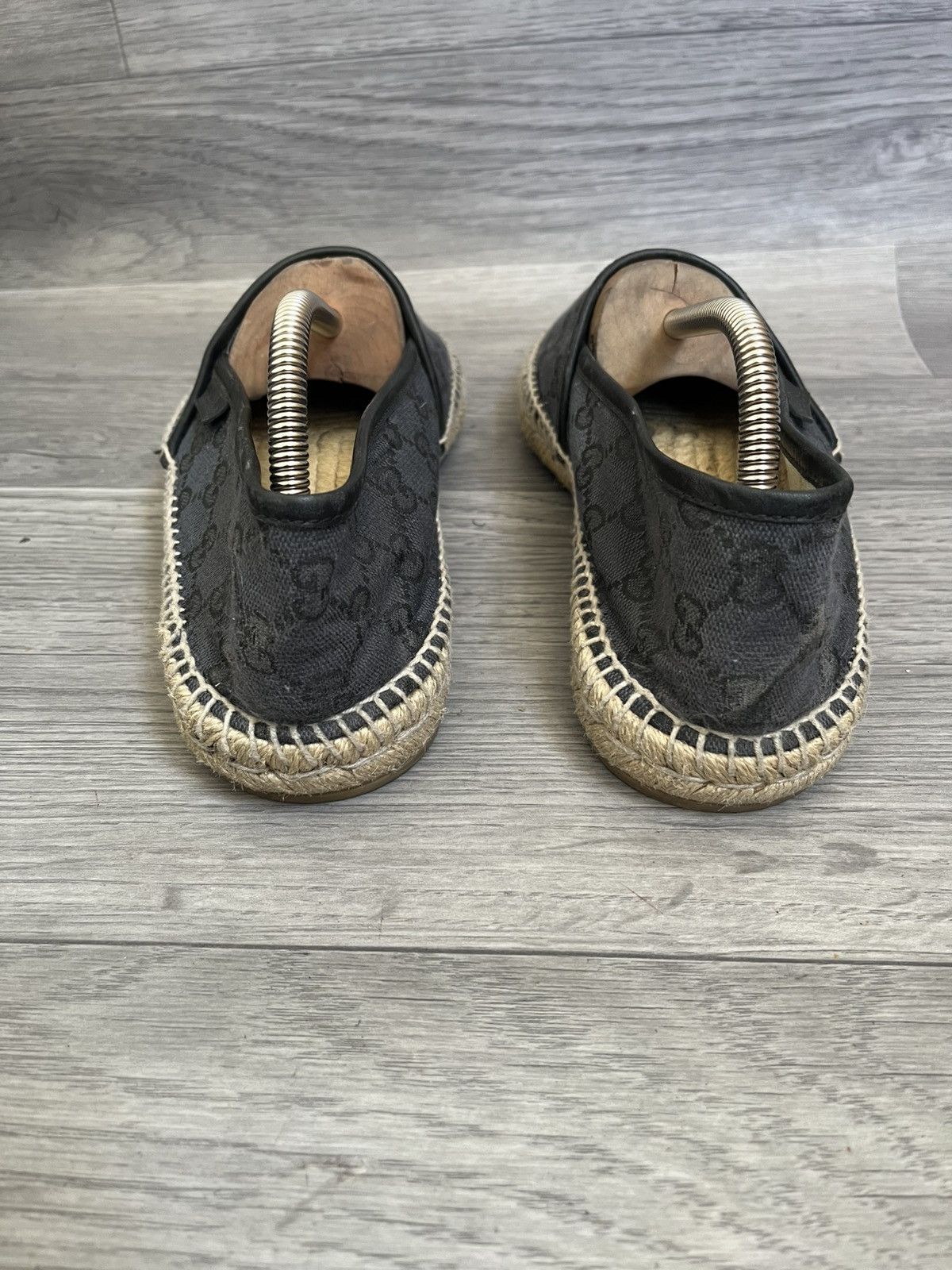 Gucci Gucci espadrille gg monogram slip ons sz 40 Size US 7 / EU 40 - 6 Thumbnail