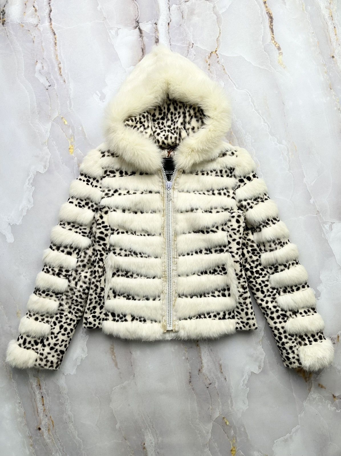 Japanese Brand Vintage Fur Coat Size S / US 4 / IT 40 - 1 Thumbnail