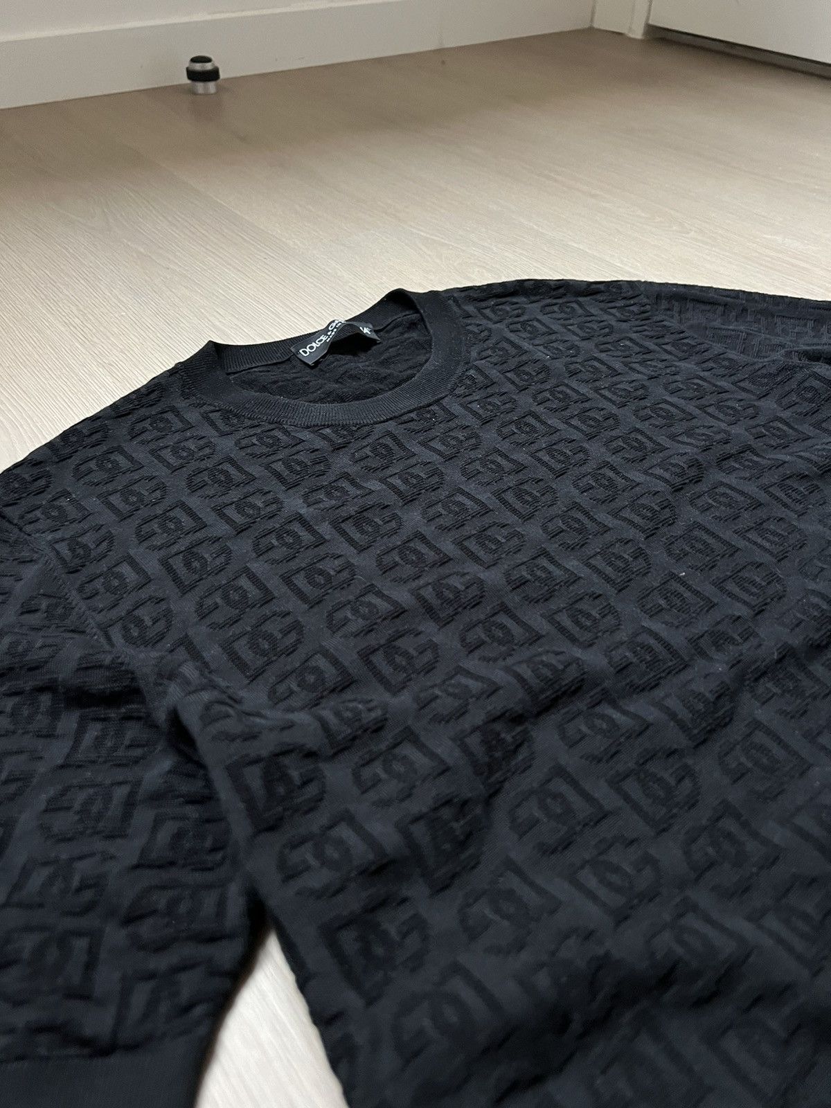 Dolce & Gabbana DG-logo silk sweater Size US M / EU 48-50 / 2 - 11 Thumbnail