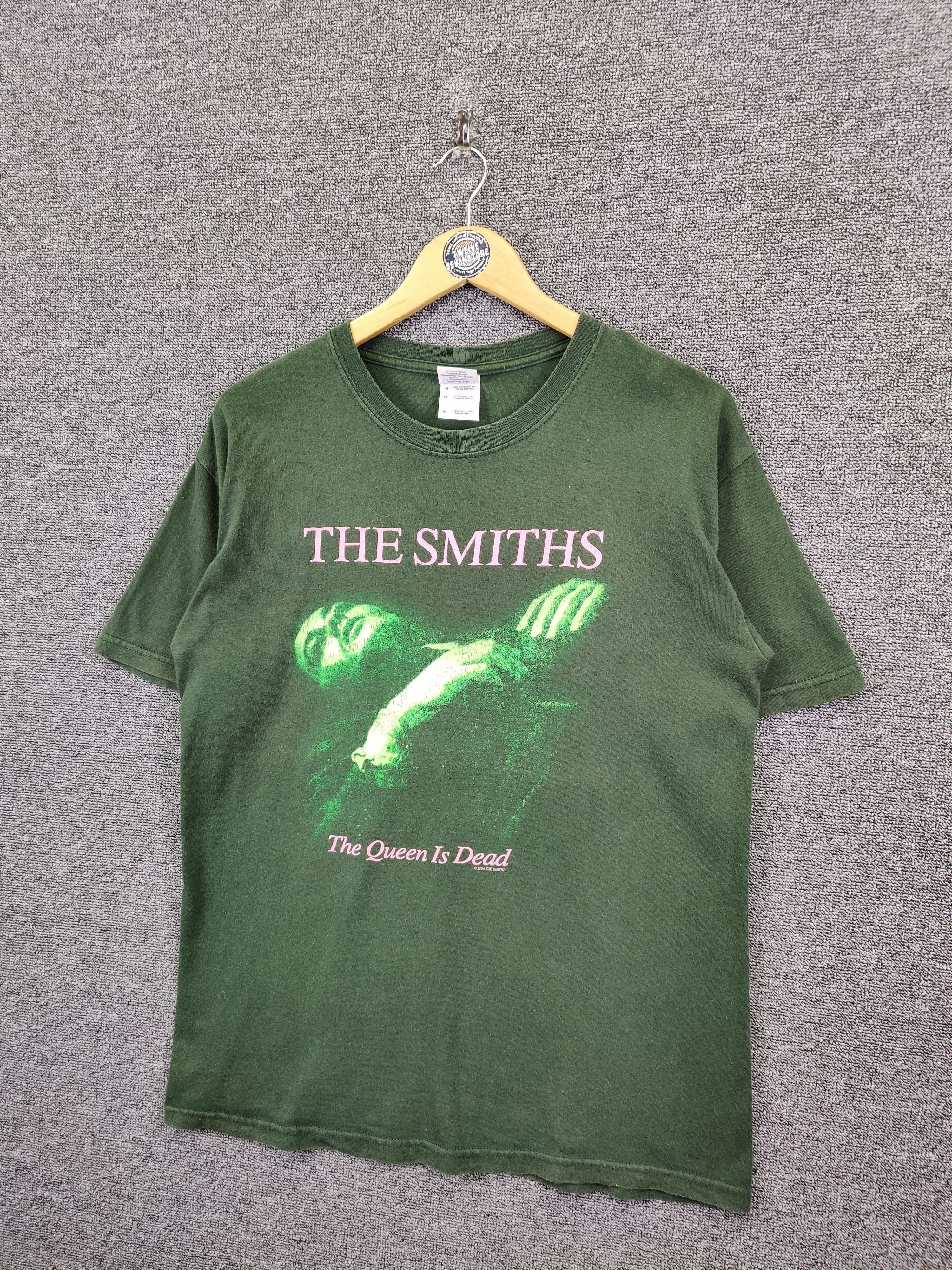 Band Tees Vintage The Smiths Queen Is Dead Band Tee Tshirt Size US M / EU 48-50 / 2 - 2 Thumbnail