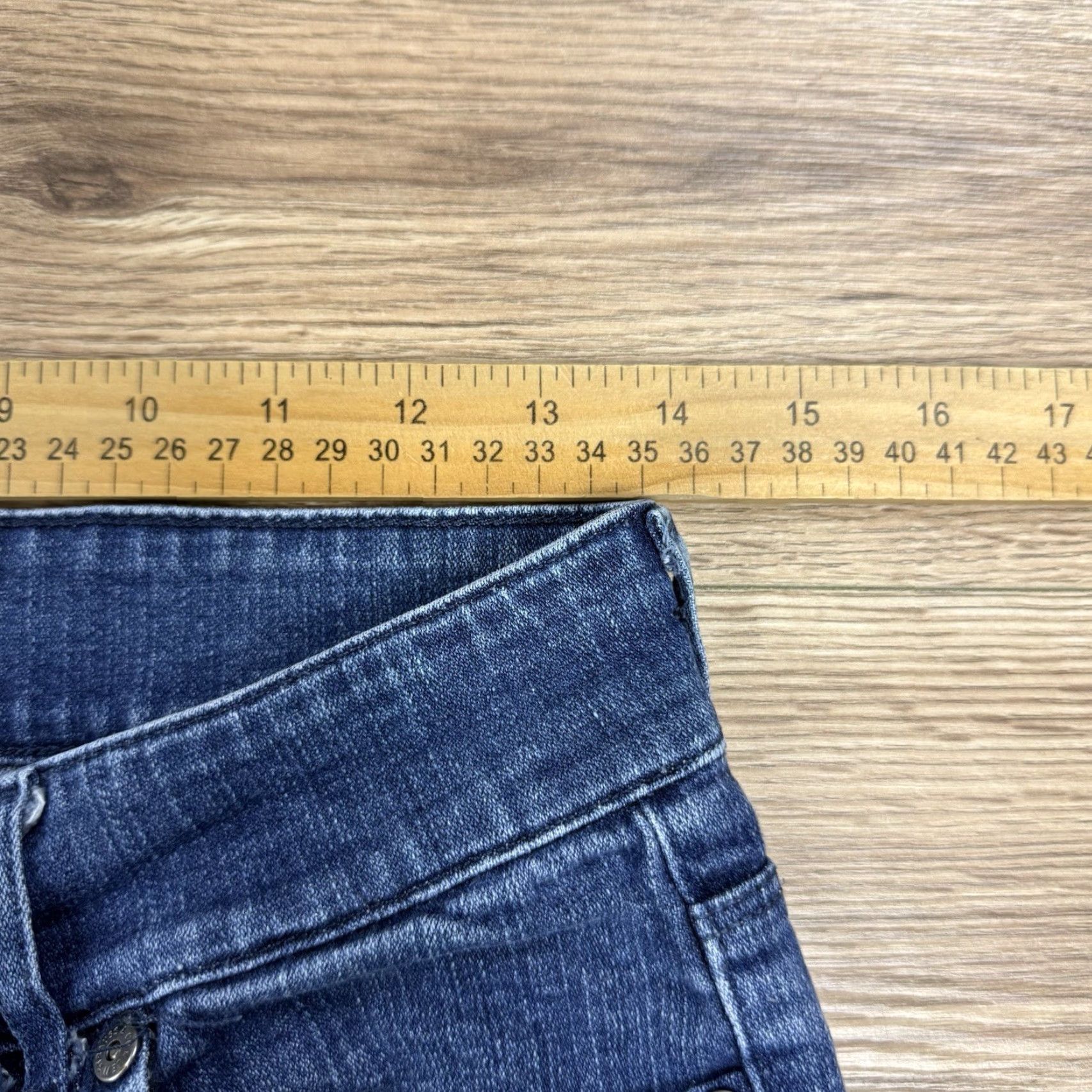 Levi's Levi's Jeans Womens 10M Mid Rise Skinny Blue Denim Pockets Double Button Flap Pockets Size 32" / US 10 / IT 46 - 5 Thumbnail