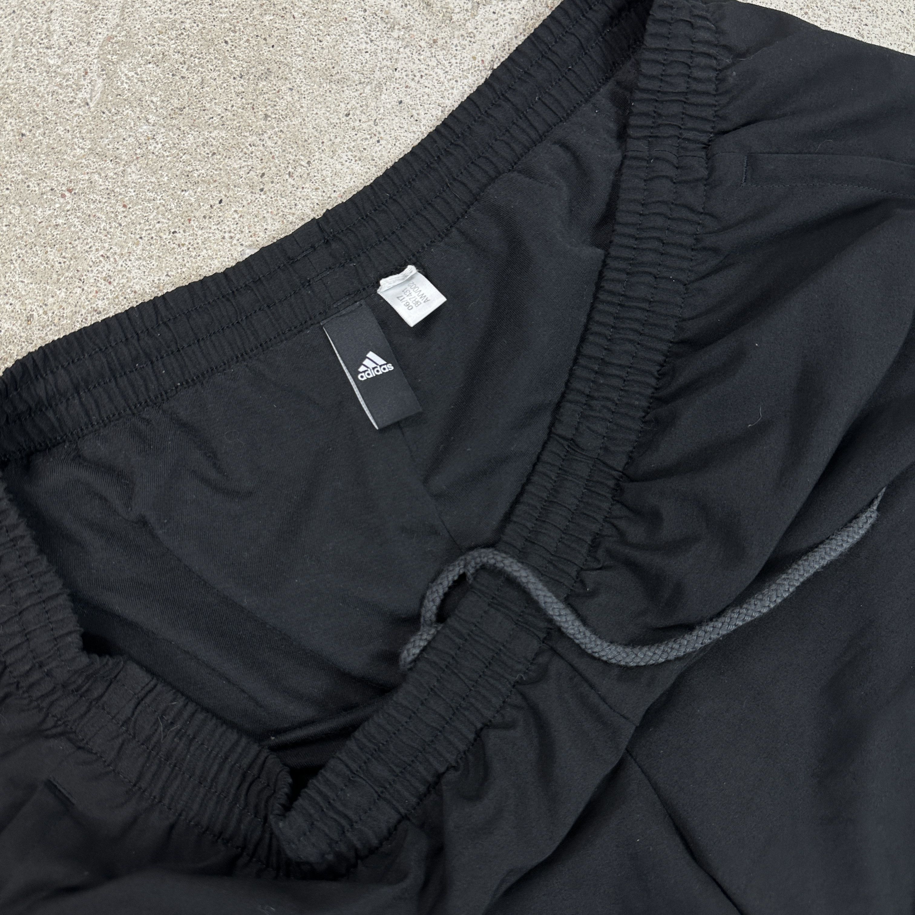 Adidas × Vintage Vintage Sportswear Streetwear Adidas Sweatpants 00s Size US 40 / EU 56 - 3 Thumbnail