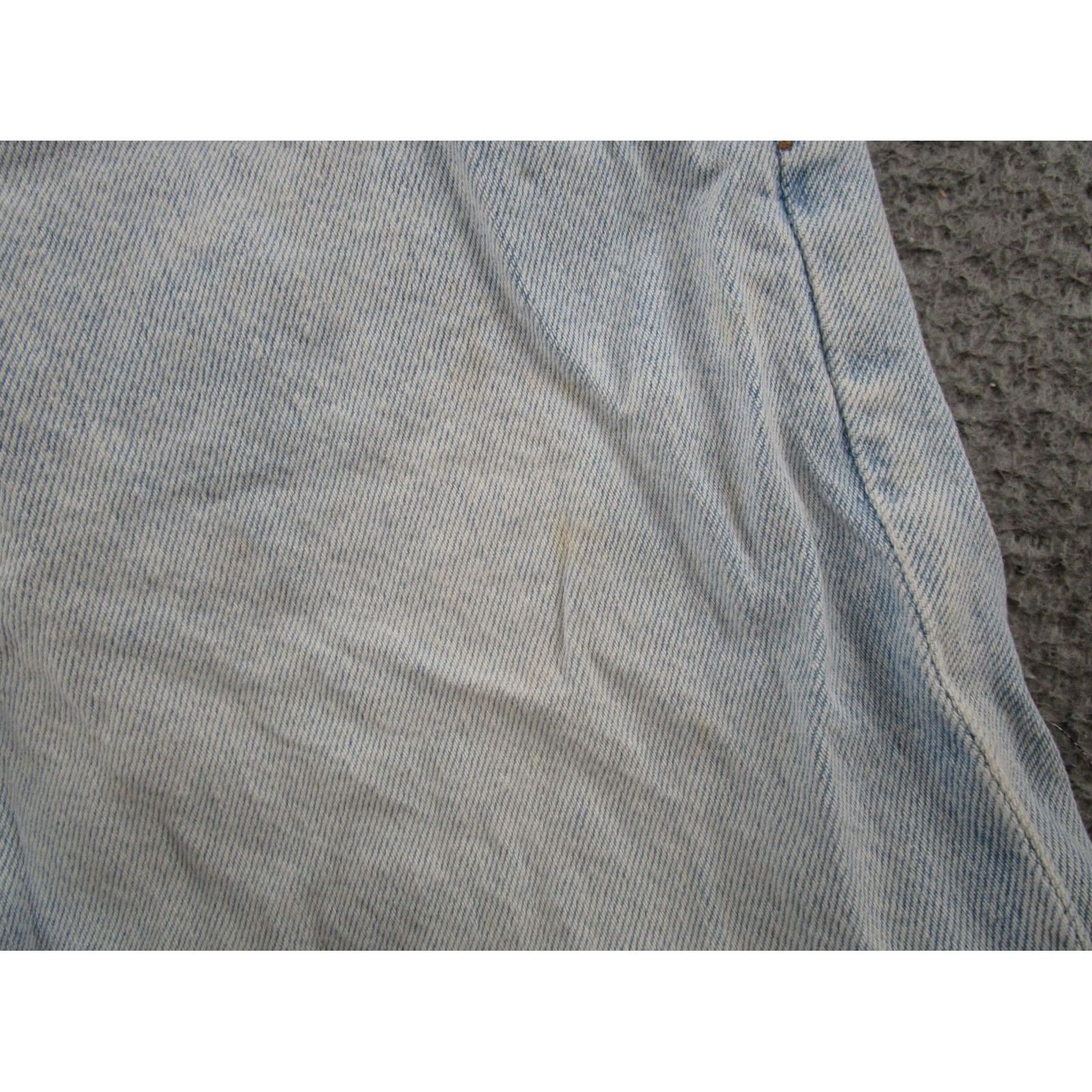 American Eagle Outfitters American Eagle Outfitters Jeans Distressed High Rise Mom Size 6 Light Wash Denim Blue 5-Pocket Womens Size 28" / US 6 / IT 42 - 4 Thumbnail