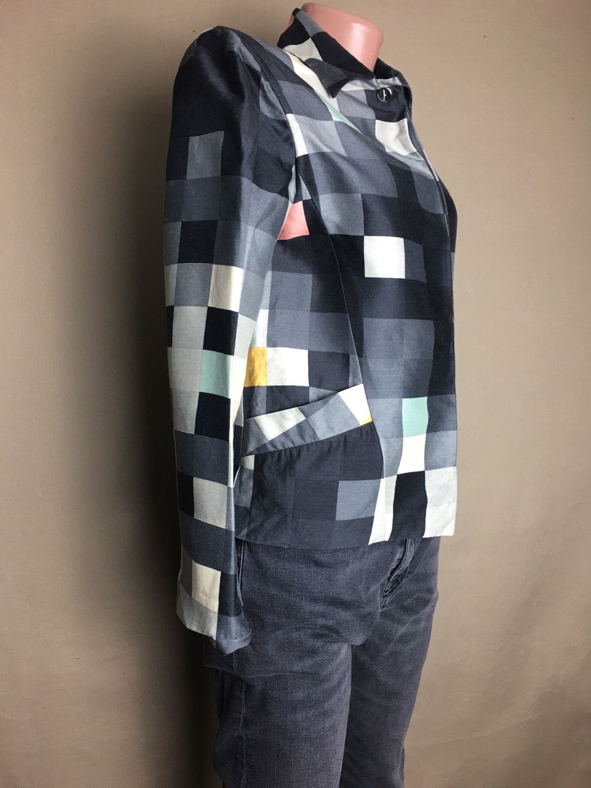Salvatore Ferragamo Salvatore Ferragamo Checkered Wool Silk Jacket EU36 US6 Size M / US 6-8 / IT 42-44 - 4 Thumbnail