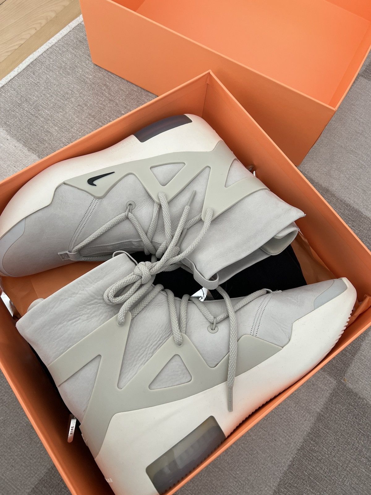 Fear of God × Nike Brand new Nike air fear of god 1 8.5us light bone Size US 8.5 / EU 41-42 - 1 Thumbnail