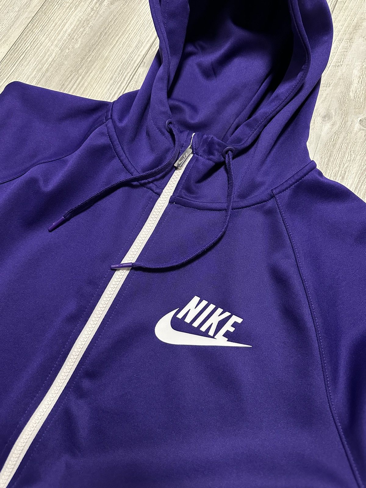 Vintage Vintage Zip-Up Hoodie Nike small swoosh y2k logo Size US M / EU 48-50 / 2 - 3 Thumbnail