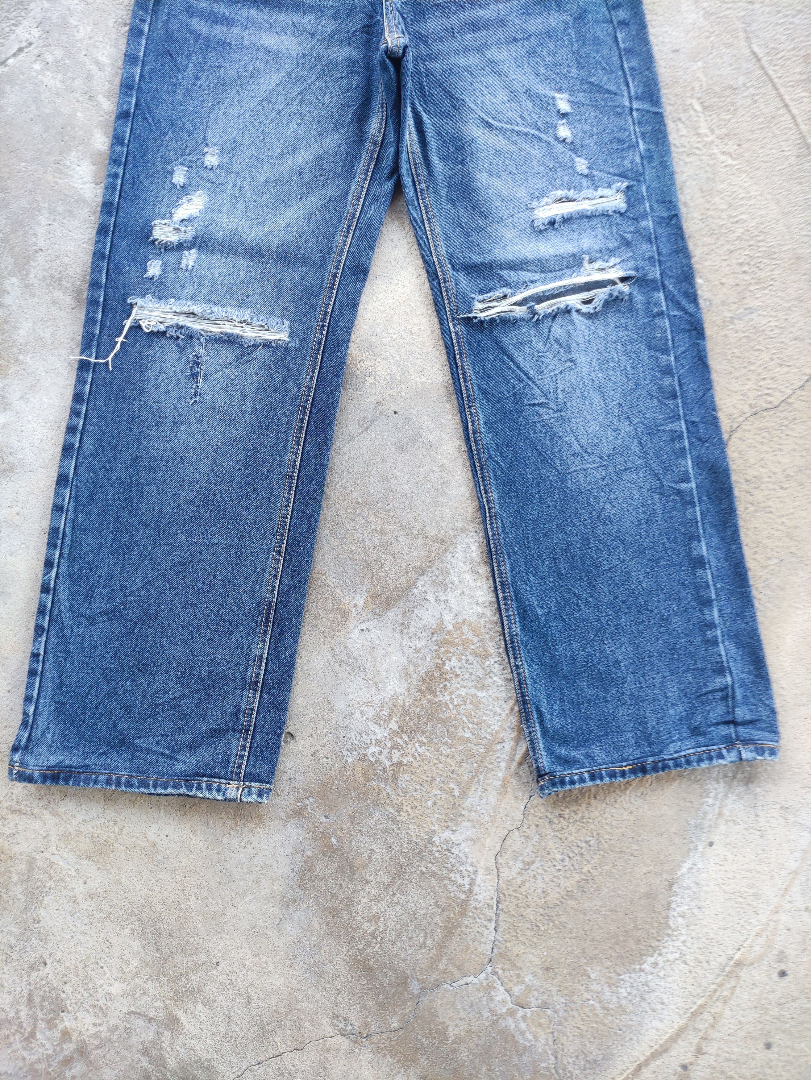 Japanese Brand × Jean Vintage Japanese Baggy Denim Distressed Faded Jeans Pants Size US 27 - 4 Thumbnail