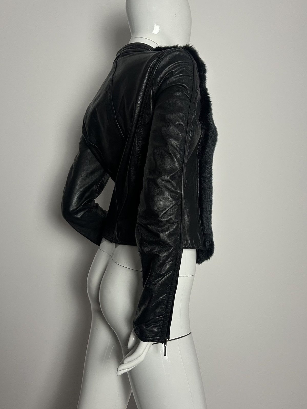 Other Vintage biker leather jacket with fur and draped sleeves Size S / US 4 / IT 40 - 8 Thumbnail