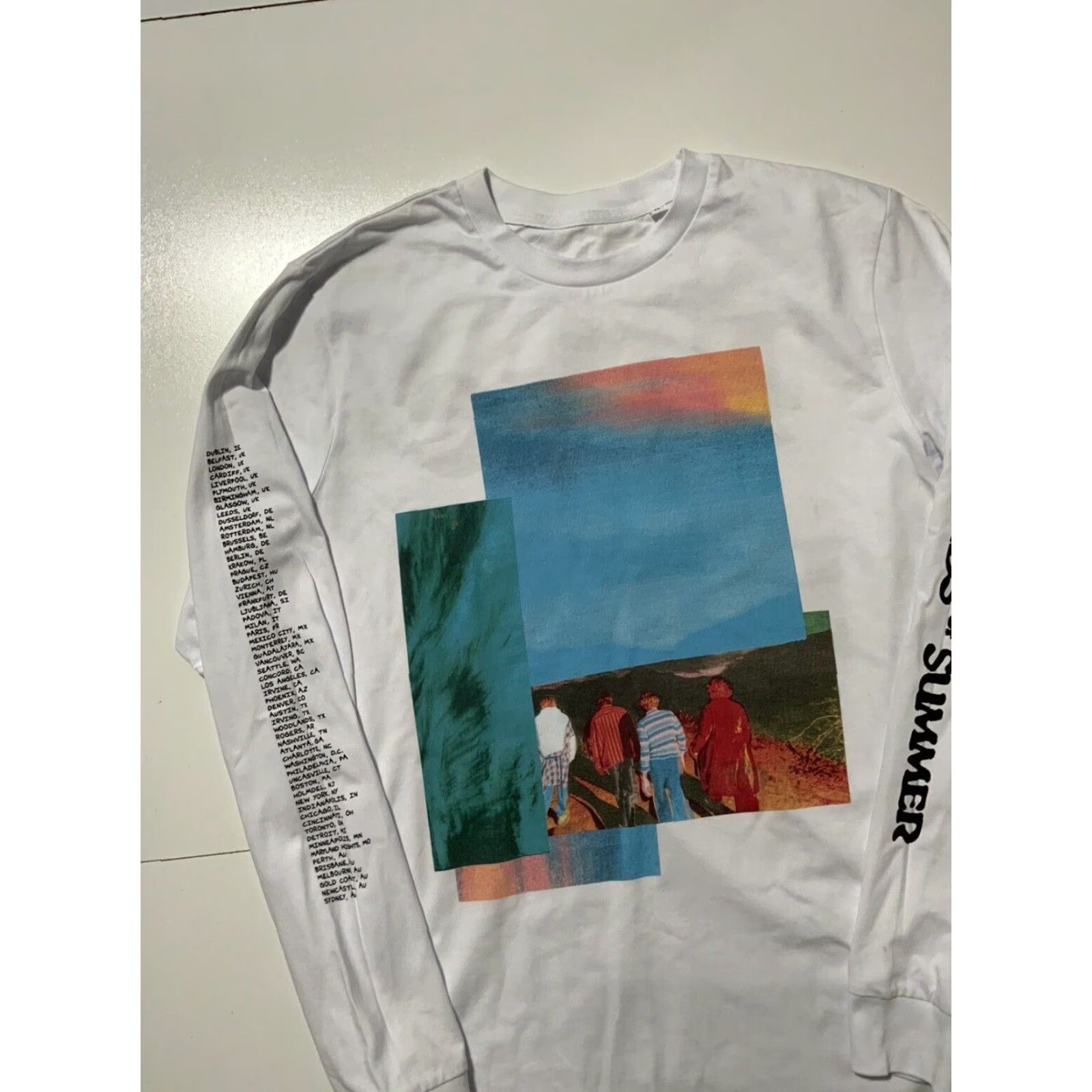 Vintage 5 Seconds Of Summer Take My Hand World Tour Rock Band Long Sleeve T-Shirt Sz. S Shirt Size US S / EU 44-46 / 1 - 3 Thumbnail