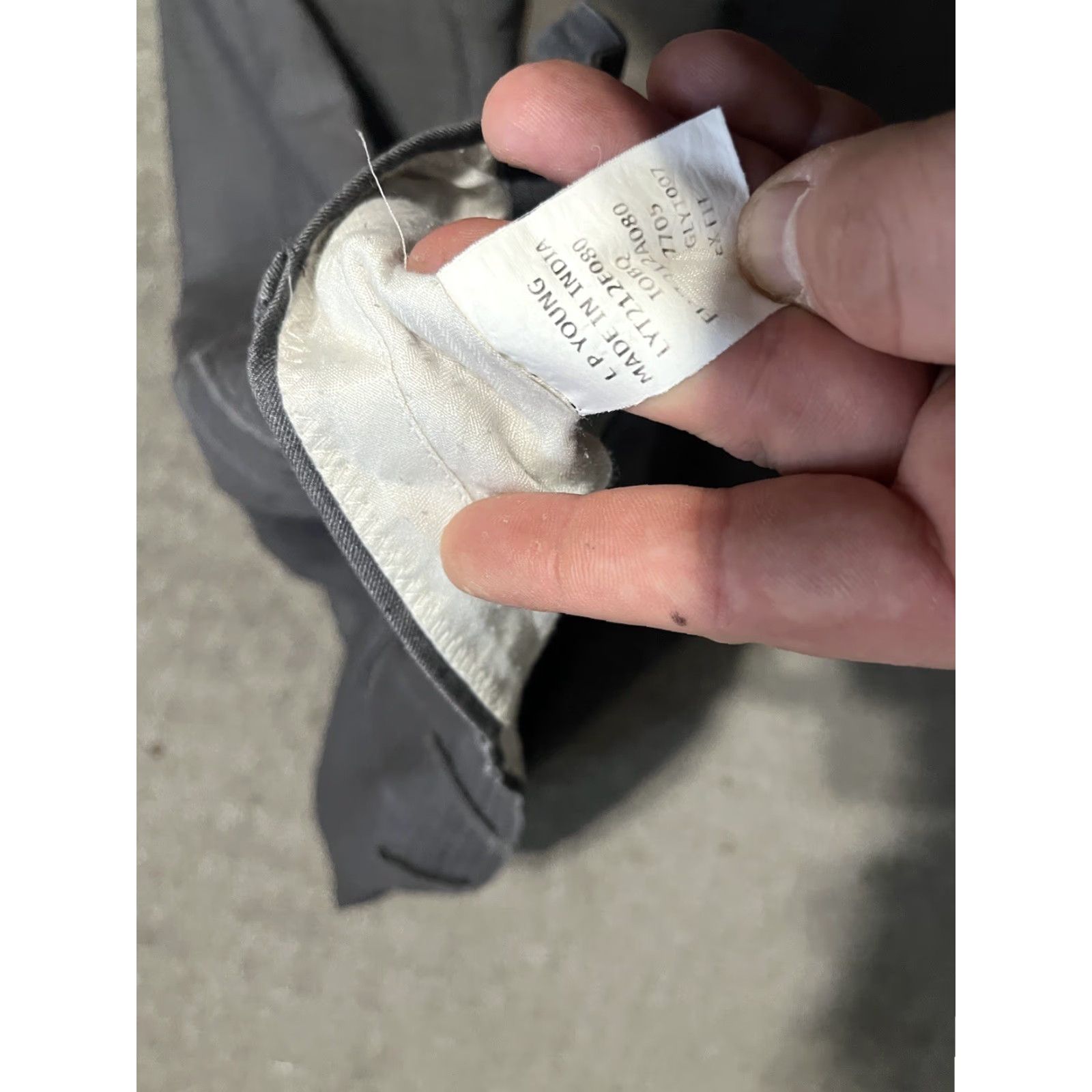 Vintage Louis Philippe Pants Mens 36X27 Dress Slacks Modern Polyester Gray Slim Straight Flat Front Business Formal Workwear Vintage No Size US 36 / EU 52 - 5 Thumbnail