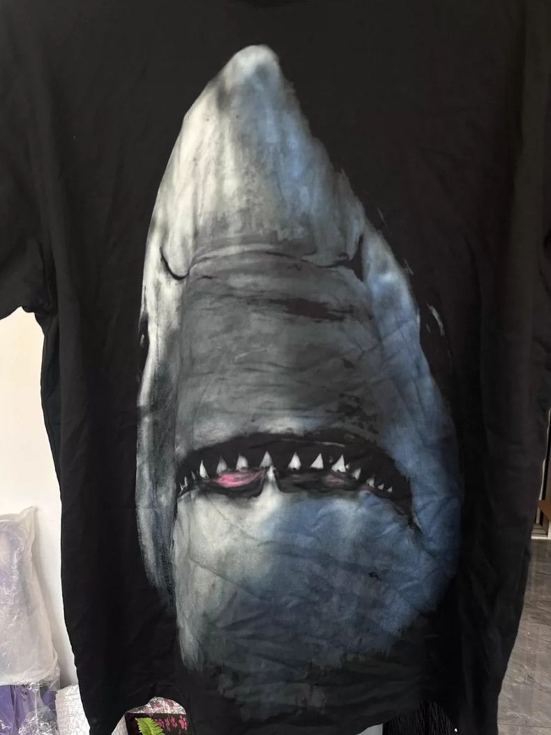 Givenchy Givenchy Givenchy Shark Logo Short Sleeve TShirt -2507 Size US XS / EU 42 / 0 - 2 Thumbnail
