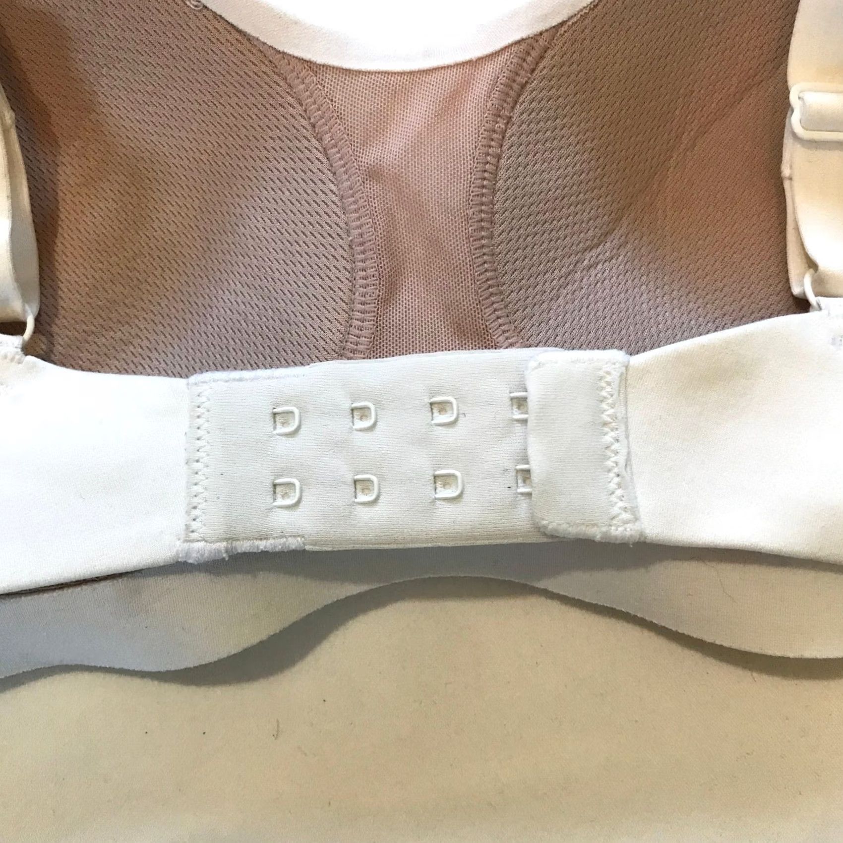 Nike Nike Dri-FIT Sports Bra Womens Medium White Adjustable Straps Light Support Size ONE SIZE - 3 Thumbnail