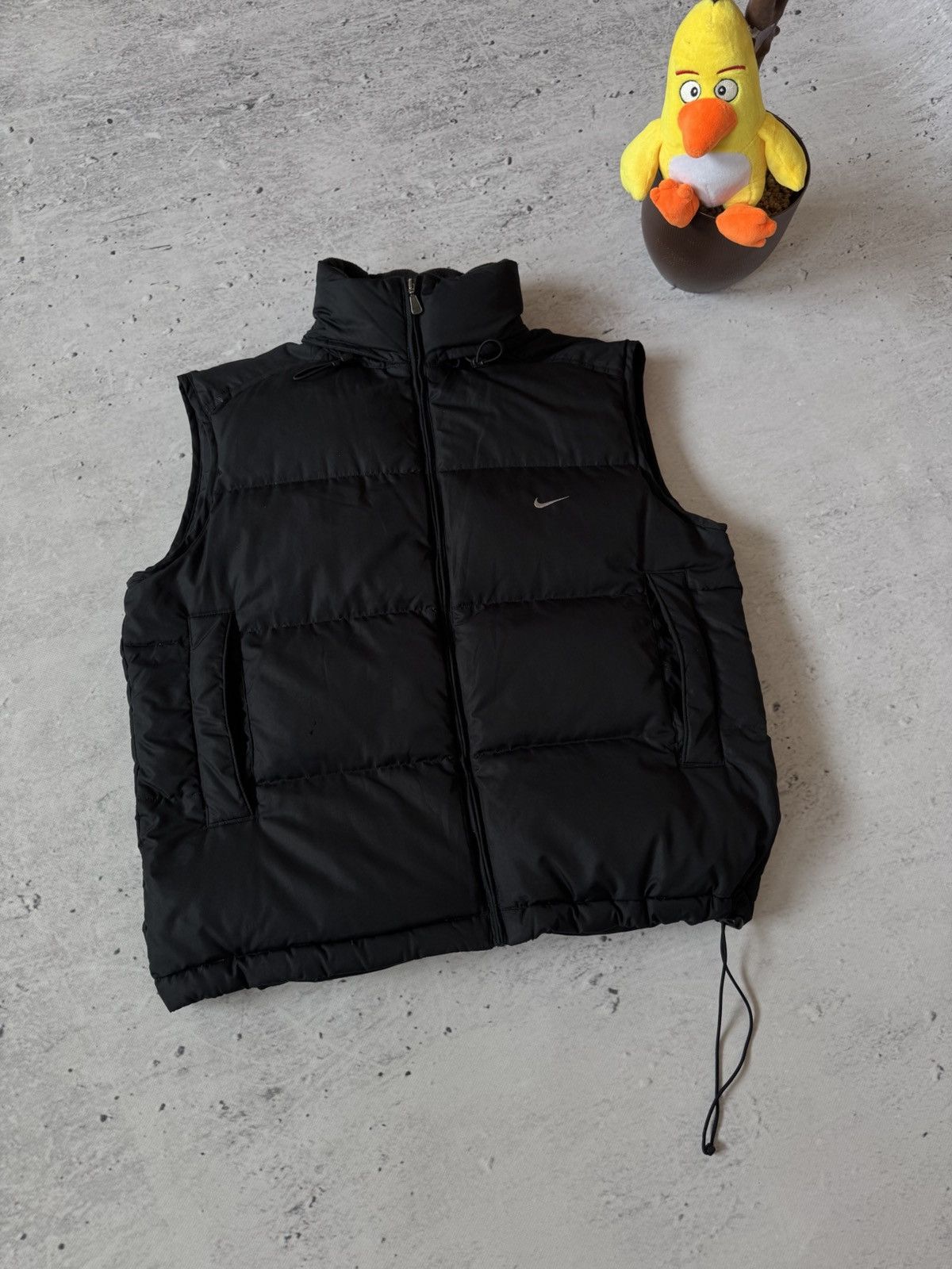 NIKE 90s 00s Y2K down vest black 刺繍 ロゴ 00s Nike ナイロンベスト 刺繍ロゴ ブラック 流線形 ドロー