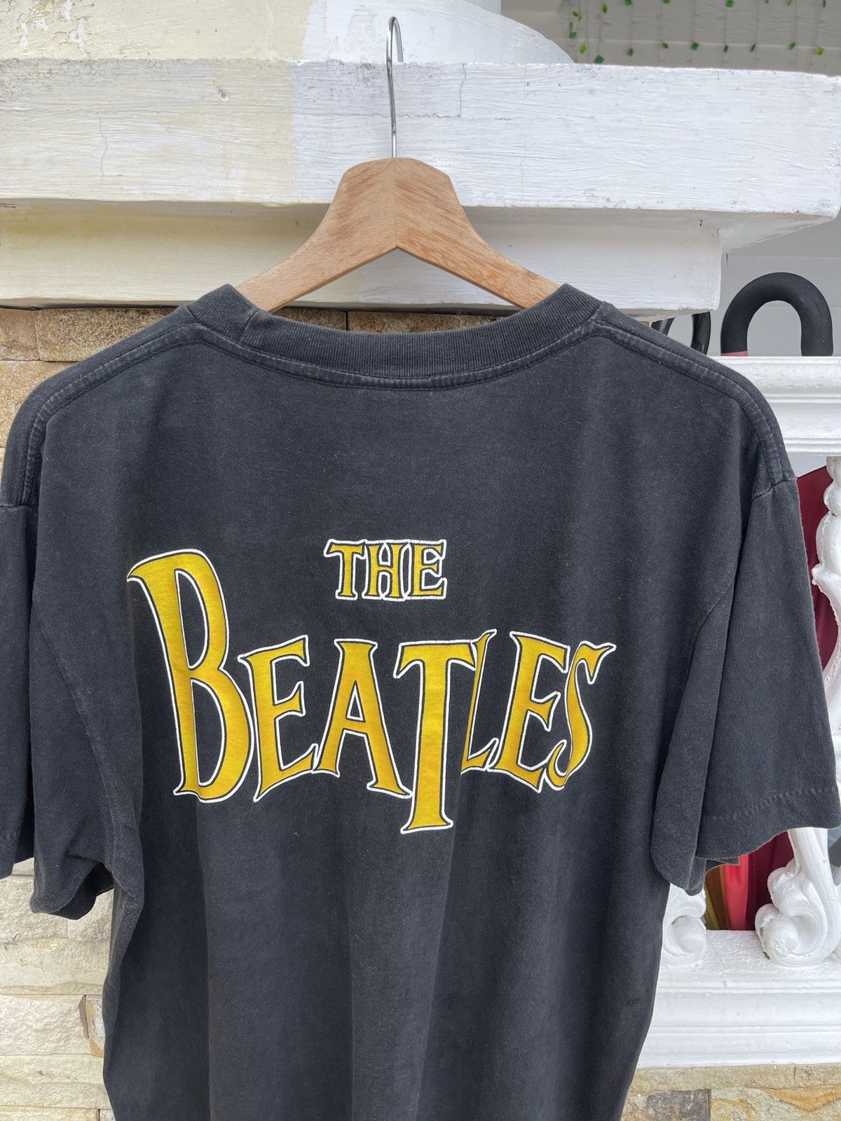 Band Tees Last Drop🔥Rare🔥Vintage 90s FADED The Beatles Bootleg T Shirt Size US L / EU 52-54 / 3 - 5 Thumbnail