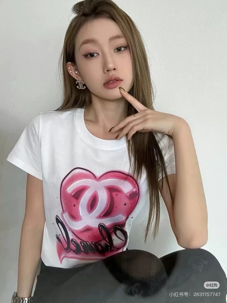 Chanel Chanel Series pink graffiti love double C white background Size L / US 10 / IT 46 - 8 Thumbnail