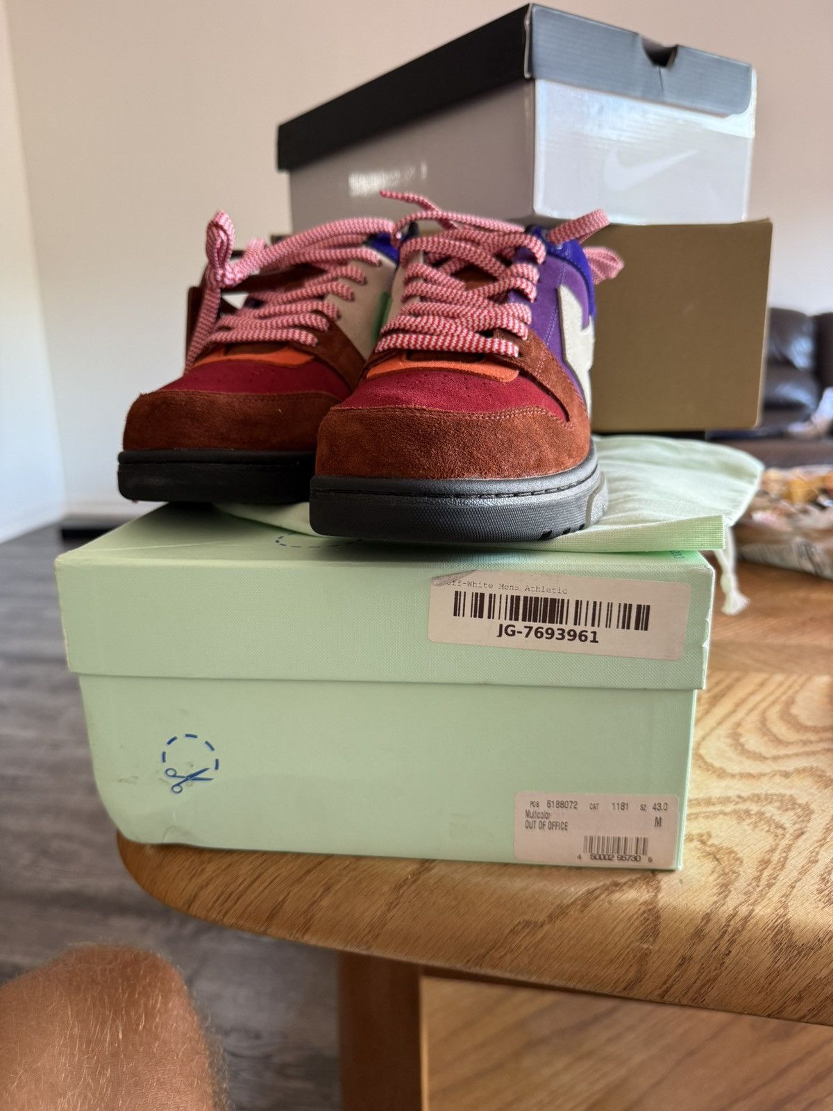 Off-White Off white out of office Size US 10 / EU 43 - 5 Thumbnail