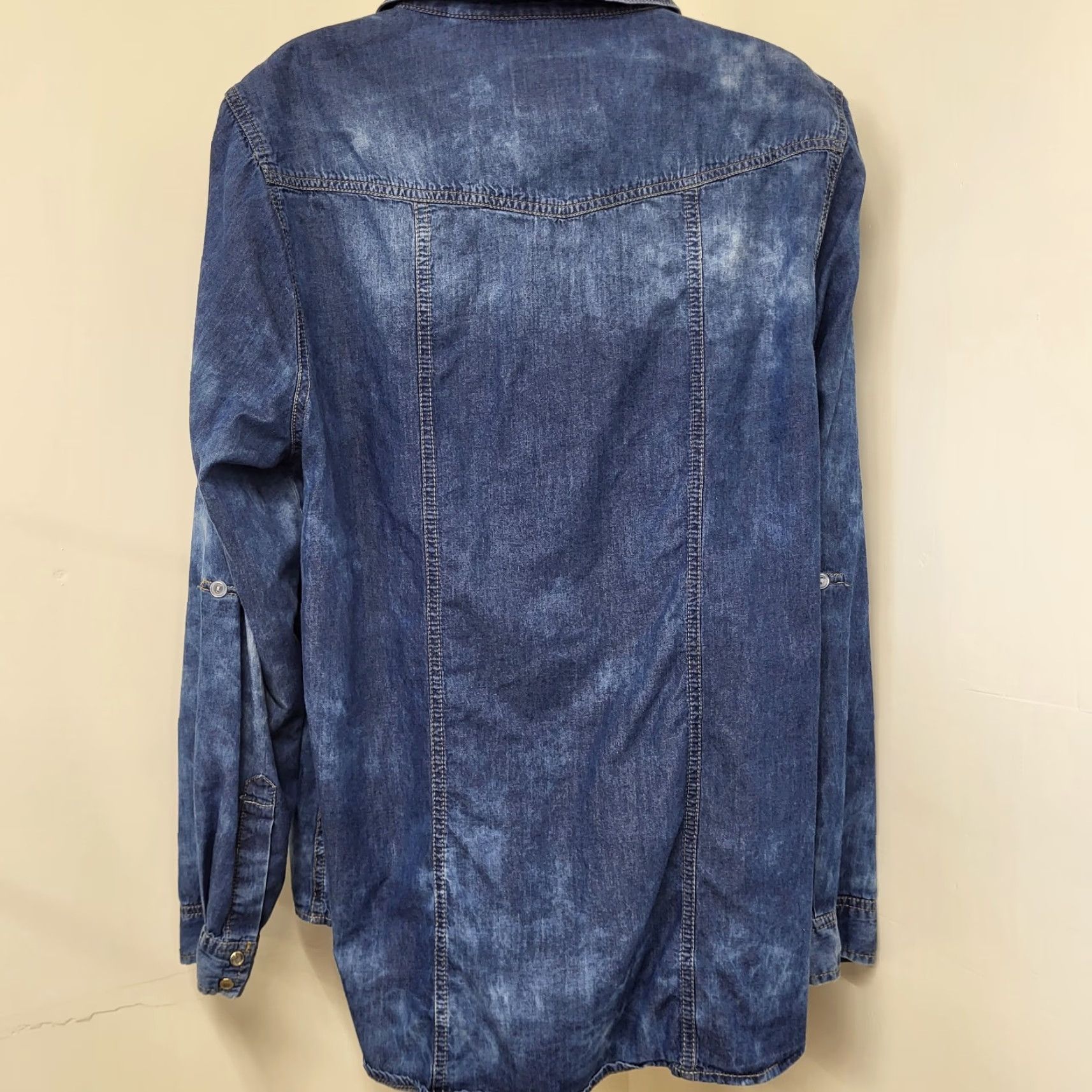 Vintage YMI Jean Shirt Women's 2X Blue Top 100% Cotton Snap Long Sleeve Distressed Blouse Shirt Men? Wait. No extra text. Size XXL / US 16-18 / IT 52-54 - 5 Thumbnail