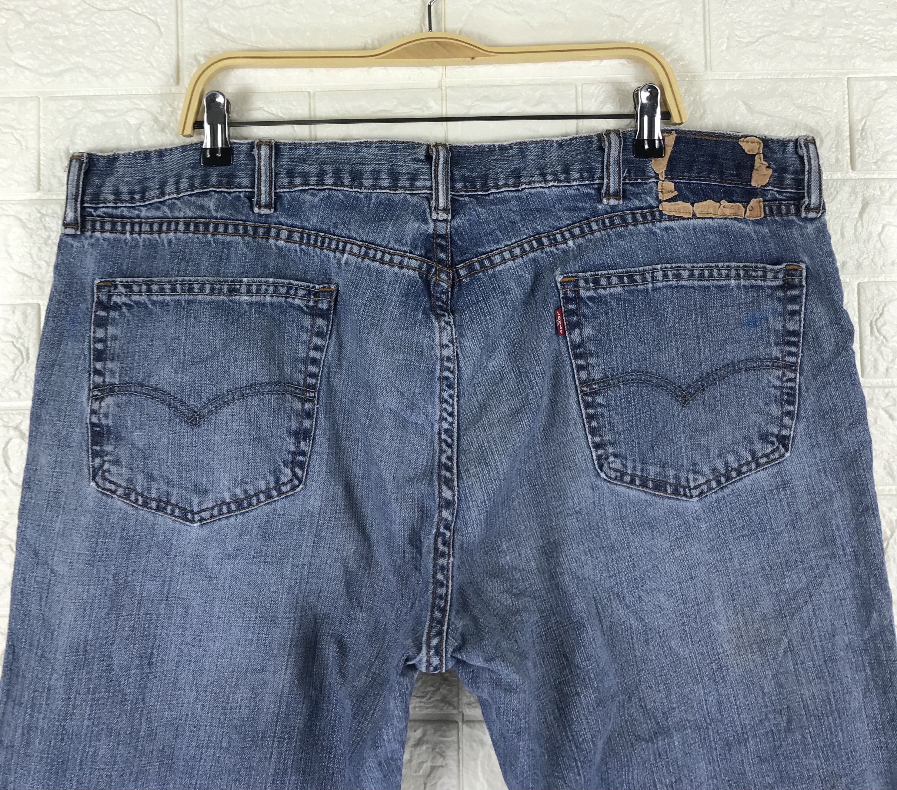 Levi's Vintage Levi's 559 Relaxed Straight Jeans Blue Washed Denim Size US 42 / EU 58 - 6 Thumbnail