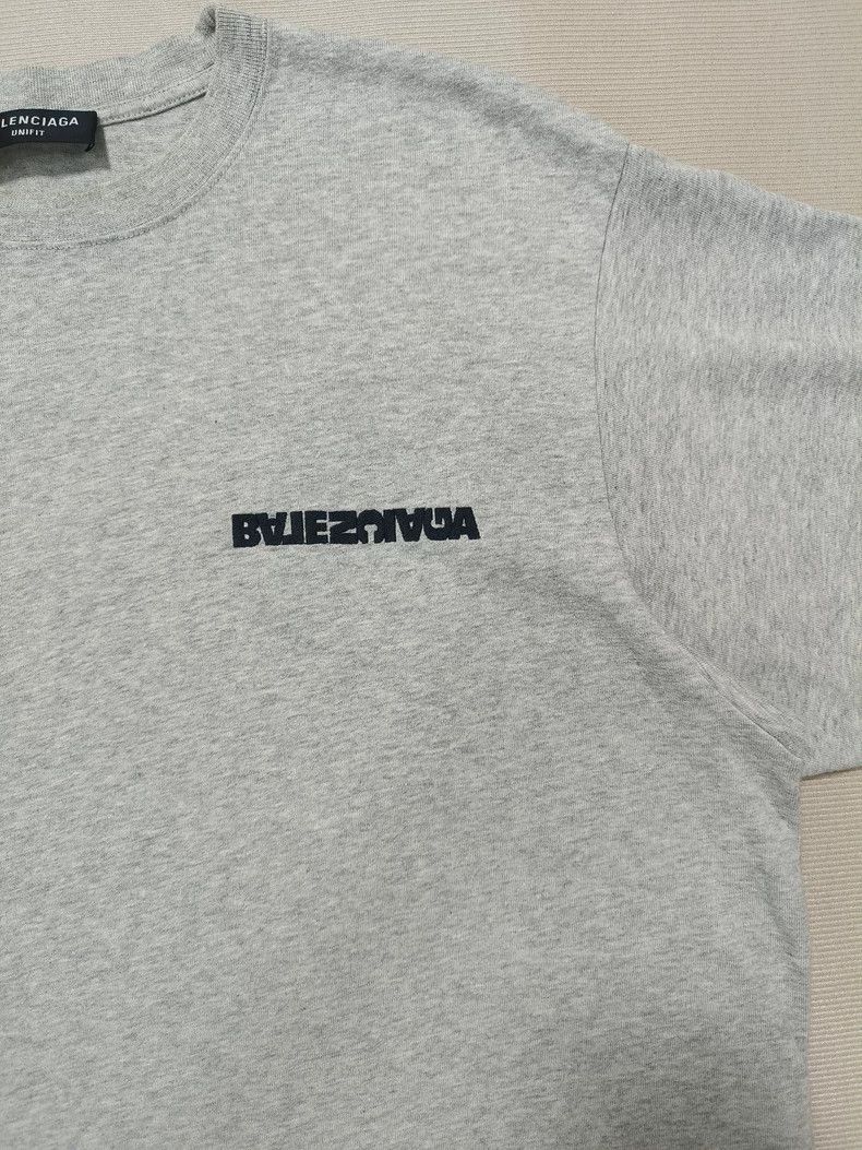 Balenciaga Balenciaga Reversed Letter Embroidered Logo Grey Short Sle Size US S / EU 44-46 / 1 - 5 Thumbnail