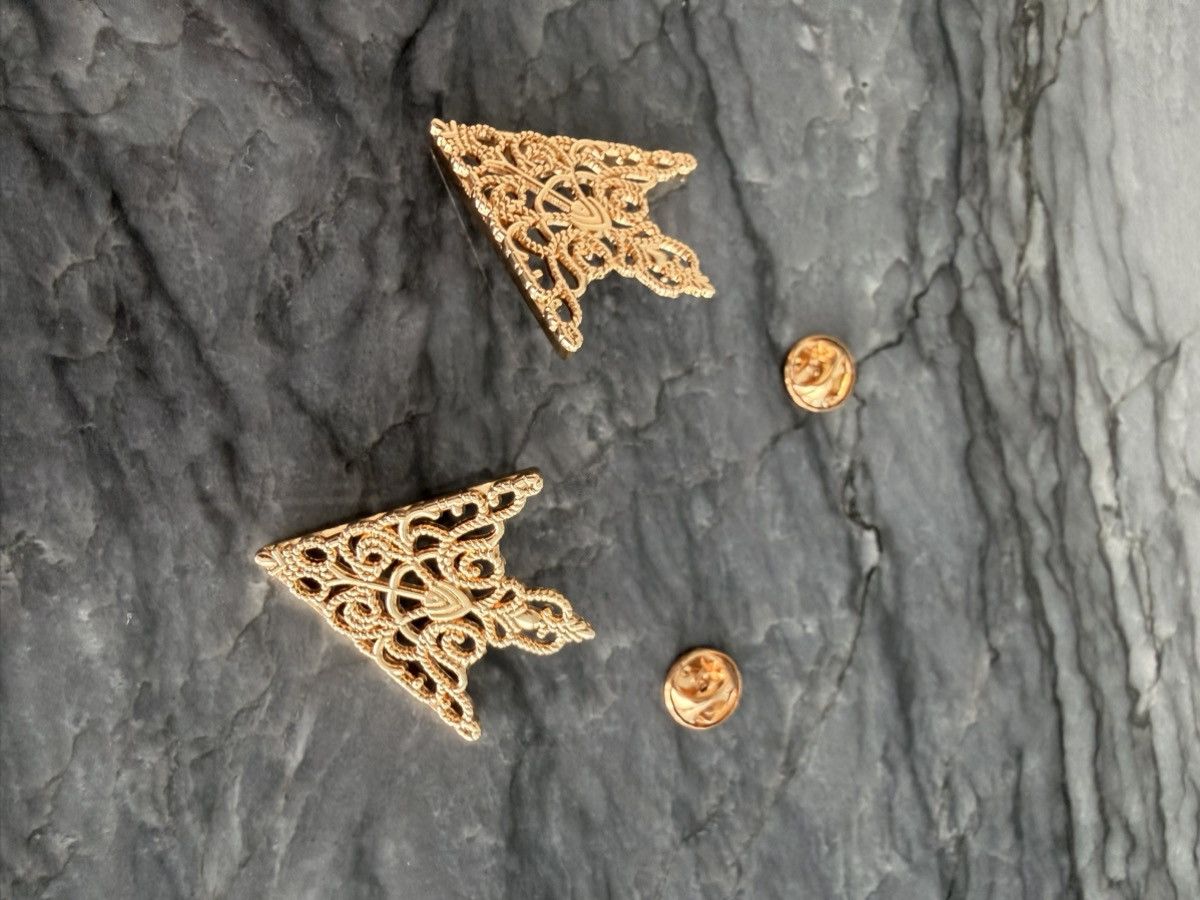 Other Triangle Brooch Unisex Shirt Collar Pin 1Pc Size ONE SIZE - 3 Thumbnail