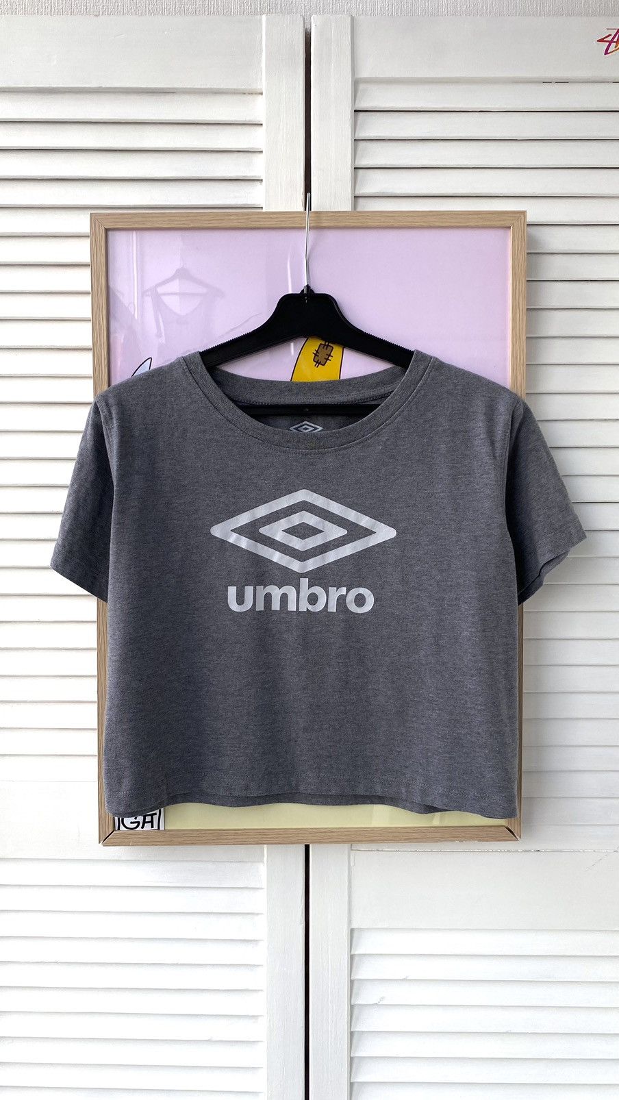 Umbro Umbro Crop Top Tee Shirt Bog Logo Size M / US 6-8 / IT 42-44 - 1 Thumbnail
