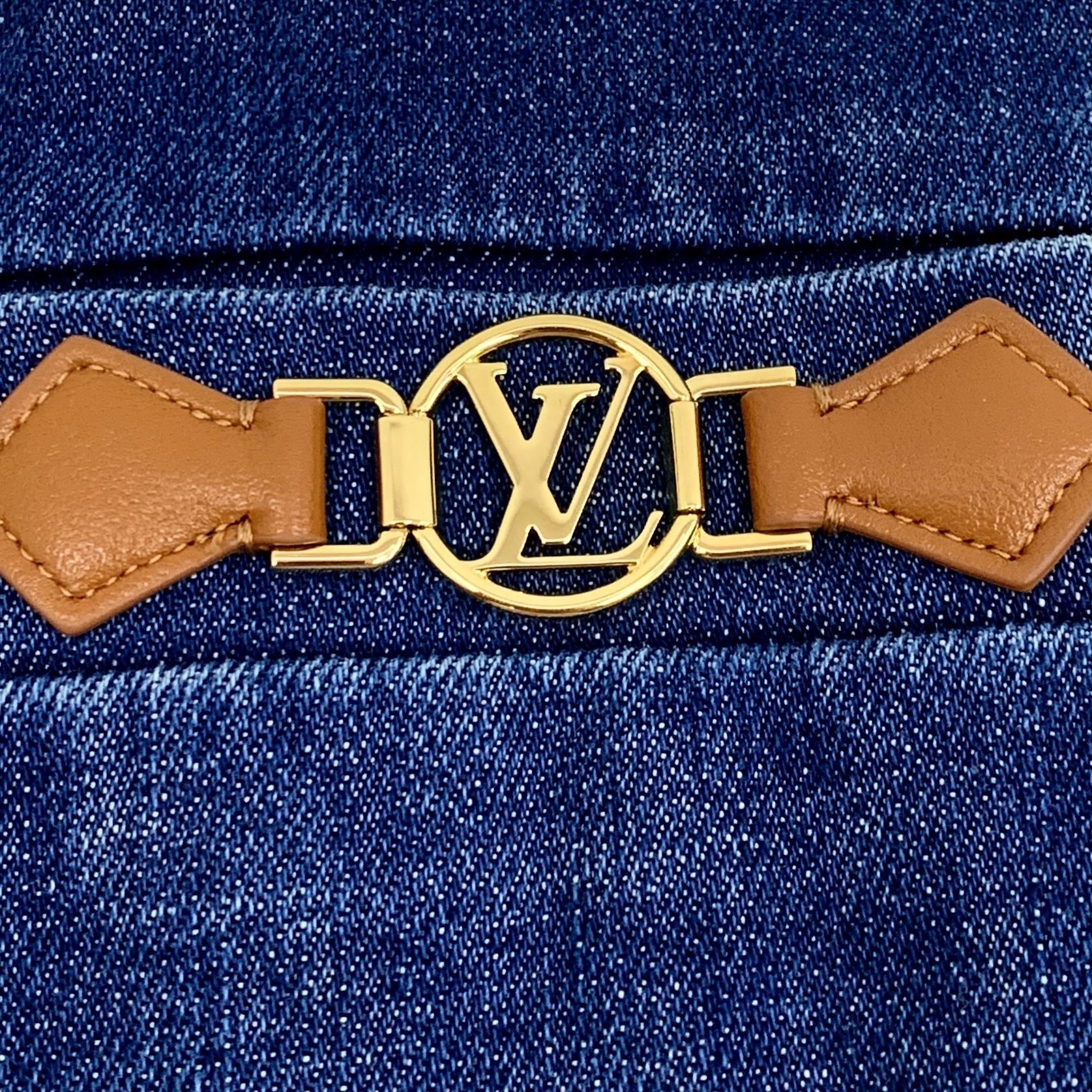 Louis Vuitton Louis Vuitton Womens Dark Blue Denim Jacket W/ Gold Button & Size XS / US 0-2 / IT 36-38 - 5 Thumbnail