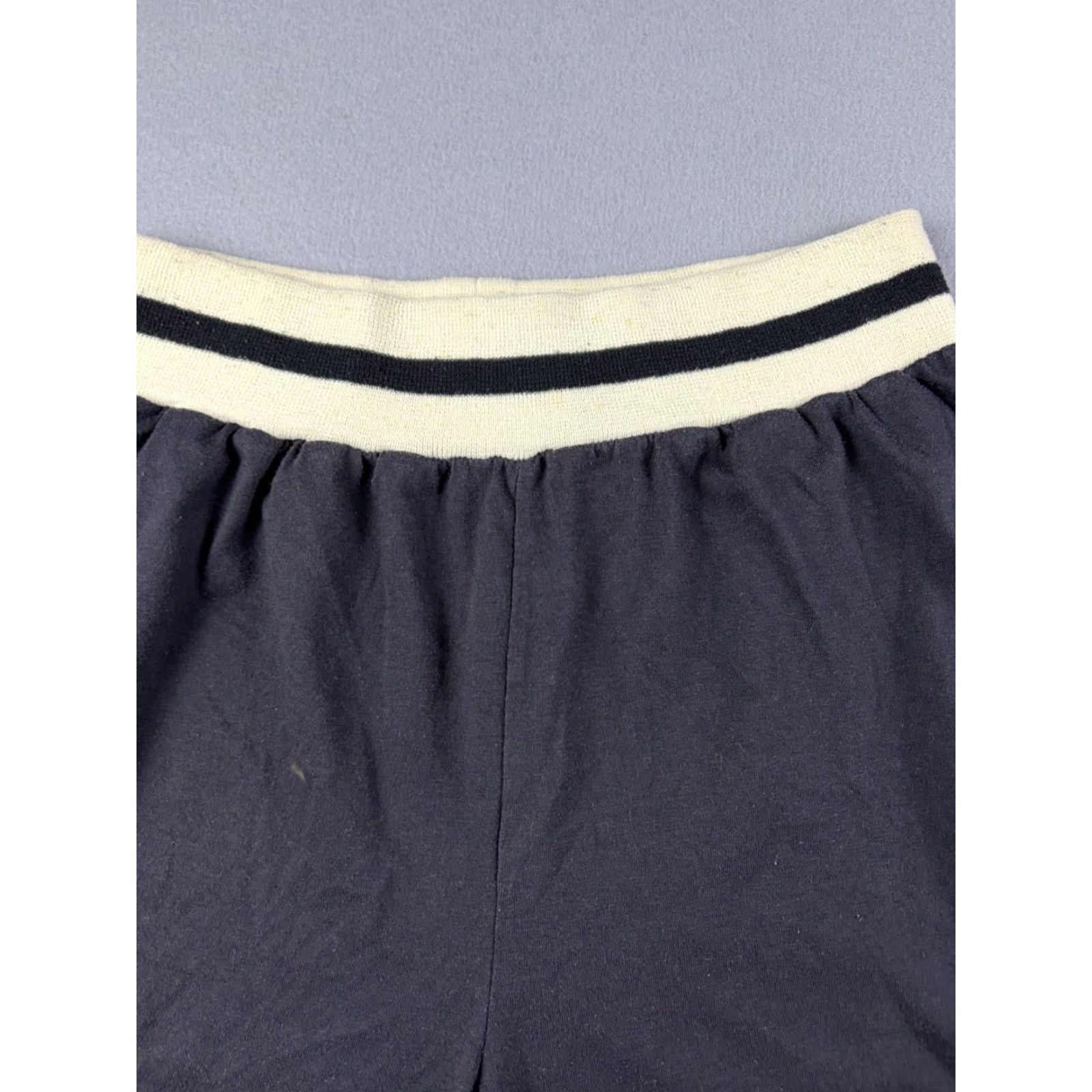 Vintage VINTAGE Gitano Shorts Unisex Adults M Black Cotton Classic Solid belt? (Note: Original lacks belt info; omitted) Size US 31 - 2 Thumbnail