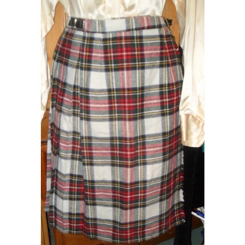 Vintage VINTAGE PLAID KILT SKIRT FROM IRELAND Size 26" / US 2 / IT 38 - 2 Thumbnail