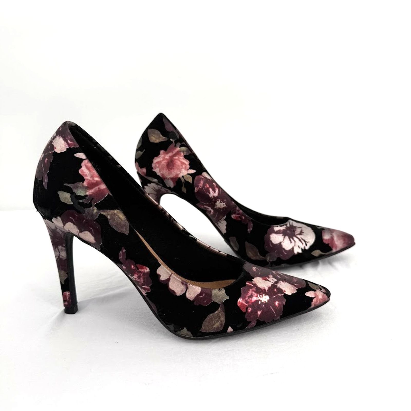Christian Siriano Christian Siriano Floral Pumps Size 7 Pointed Toe Stiletto Size US 7 / IT 37 - 1 Thumbnail