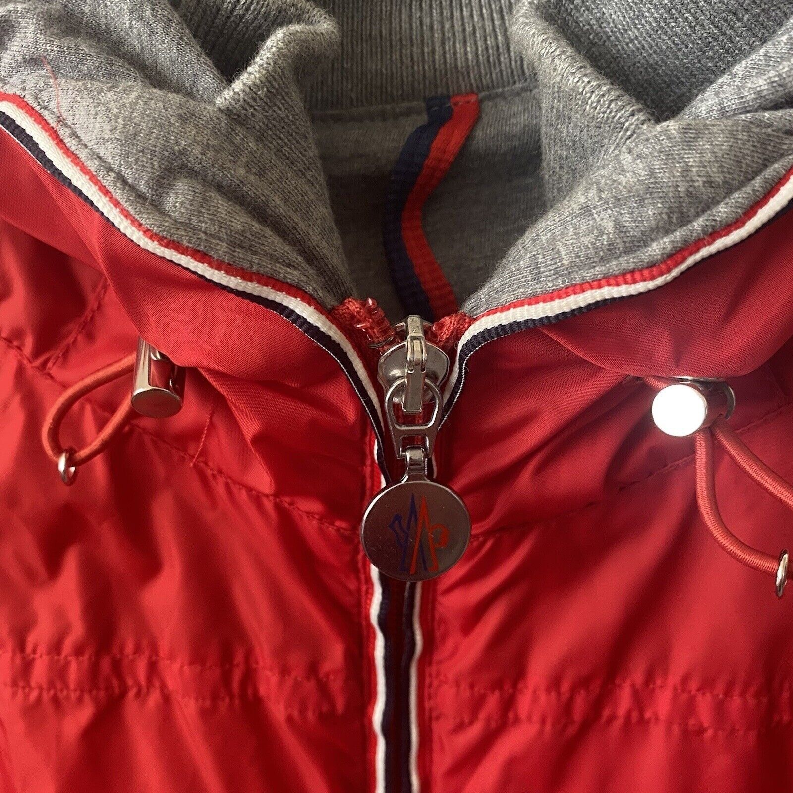 Moncler MONCLER Men’s Jacket Red Urville Giubutto Nylon Windbreaker Size US M / EU 48-50 / 2 - 5 Thumbnail