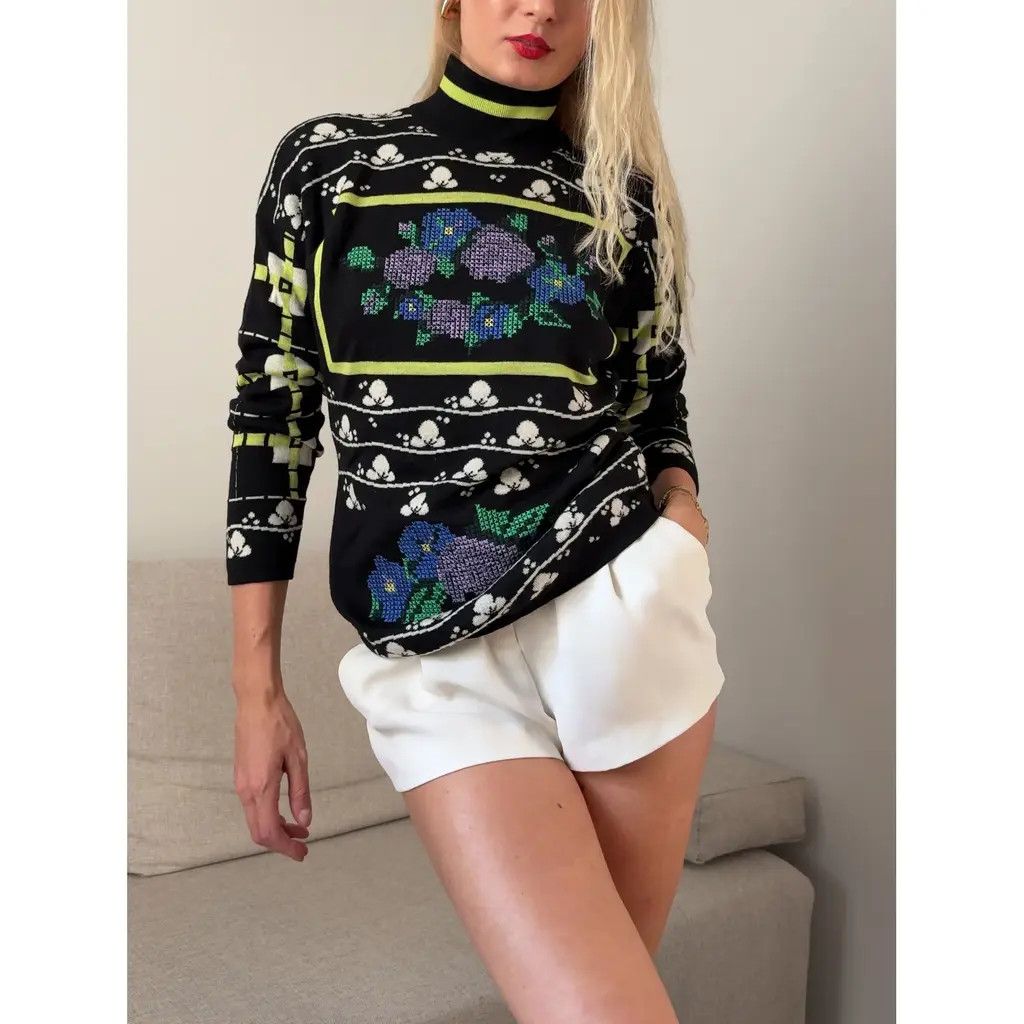 Versace Gianni Versace Wool & Cashmere Floral Knit Jumper – IT42 Size M / US 6-8 / IT 42-44 - 1 Thumbnail