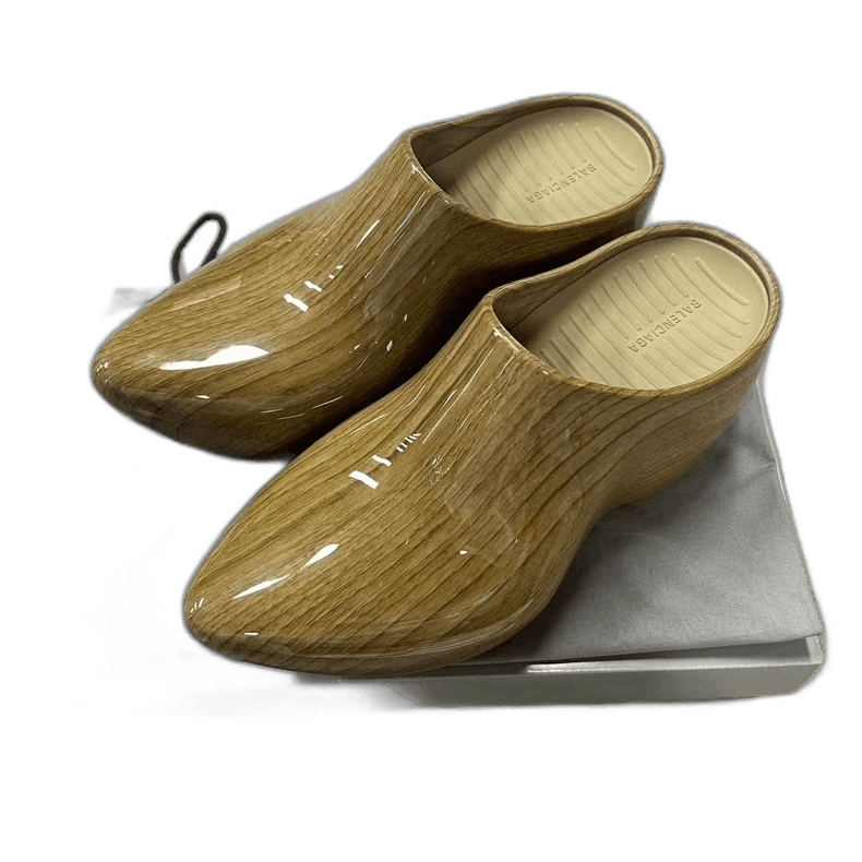 Balenciaga Balenciaga's latest wooden grain printed silent slip-on loa Size US 9.5 / EU 42-43 - 1 Thumbnail