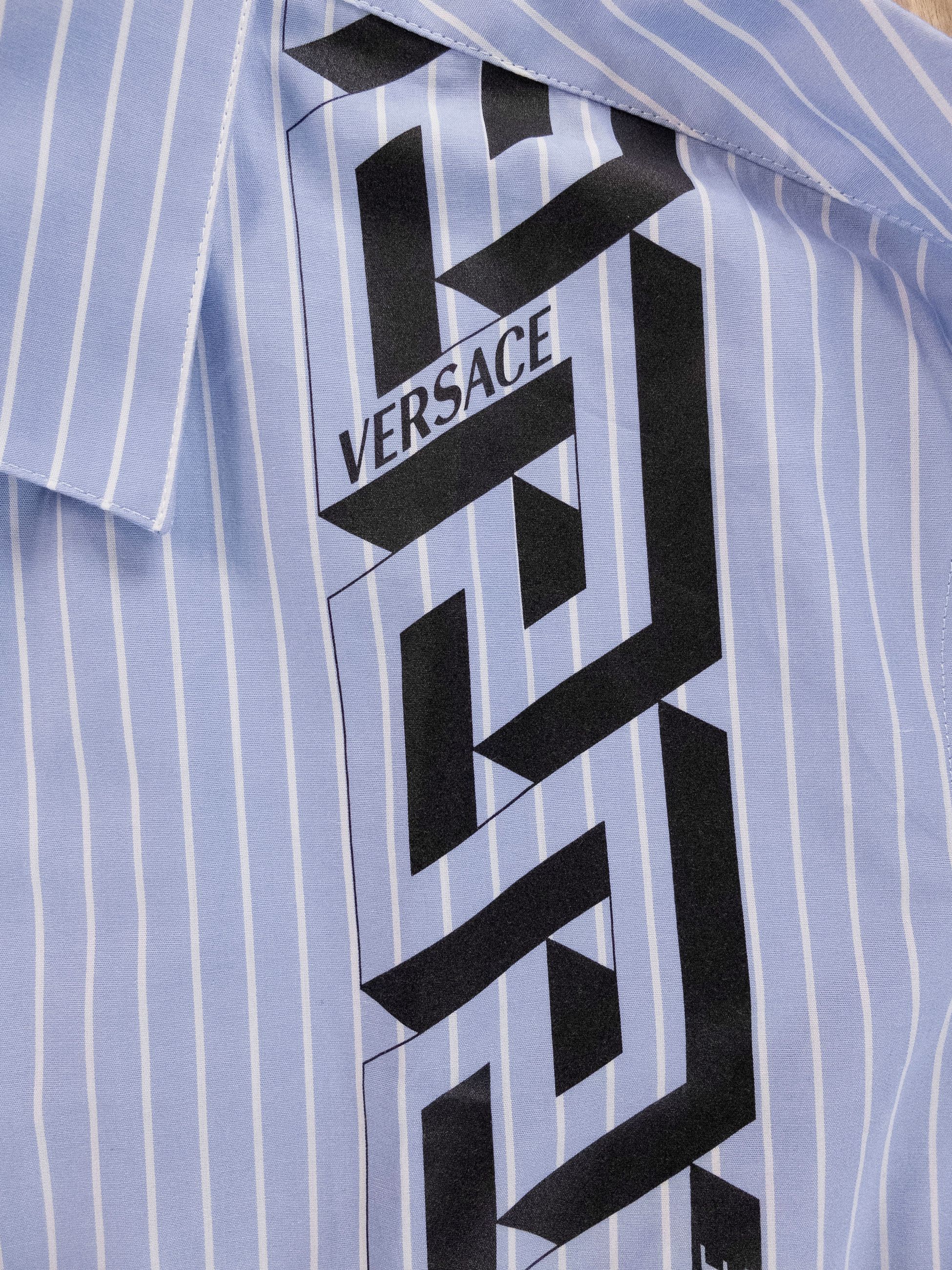 Versace VERSACE La Greca blue striped shirt Size 40 / Medium Size US M / EU 48-50 / 2 - 6 Thumbnail