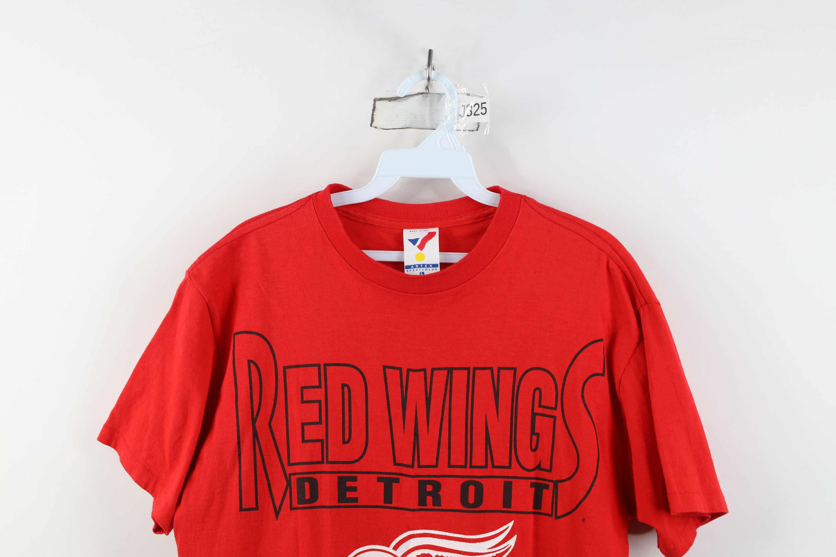 Vintage Vintage 90s Red Wings Hockey Short Sleeve T-Shirt USA Size US L / EU 52-54 / 3 - 2 Thumbnail
