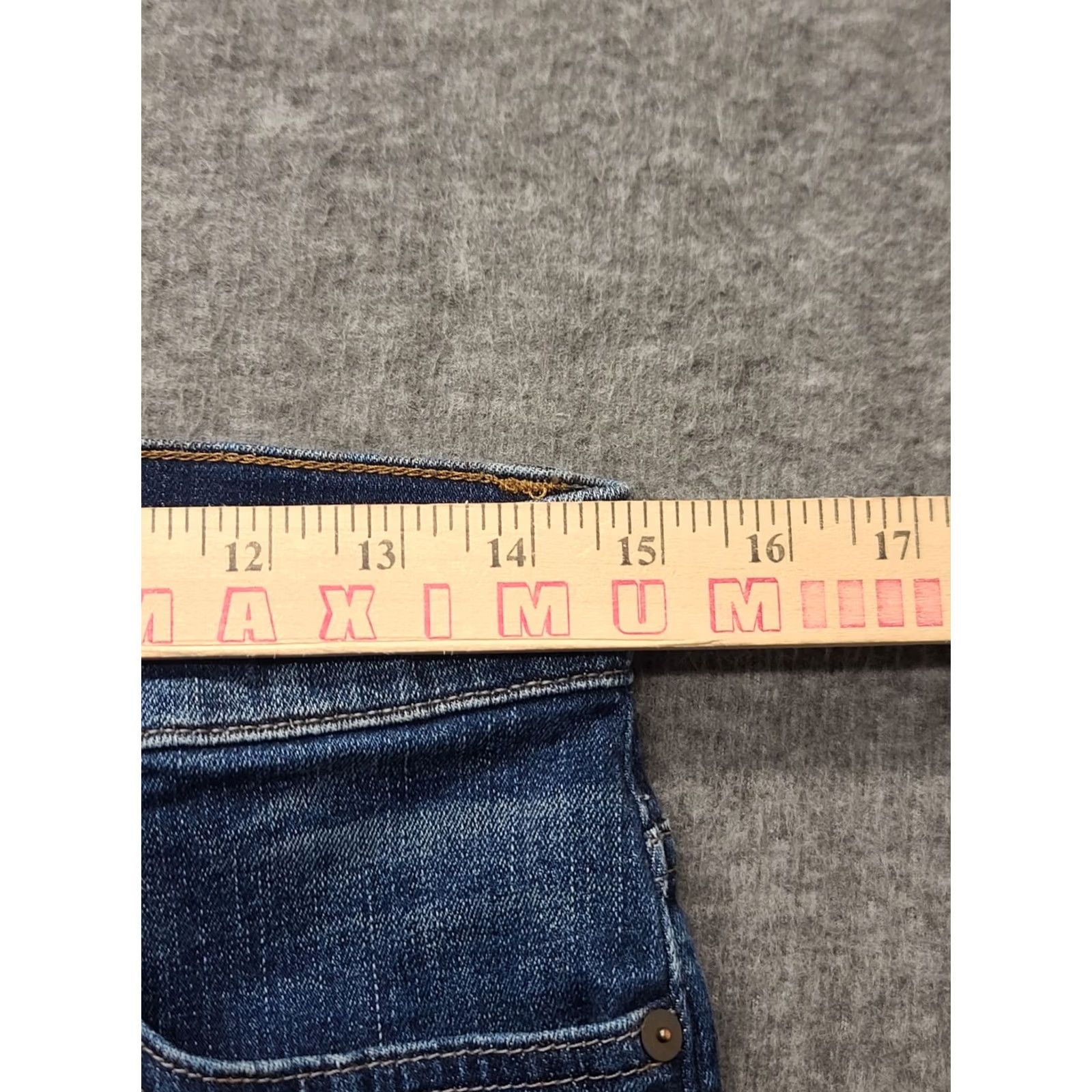 Madewell Madewell Jeans Womens 29x30 Skinny Fit High Rise Distressed Stretch Denim Blue Slim Buckle Bke 30 Day Returns Womens Size 29" - 4 Thumbnail