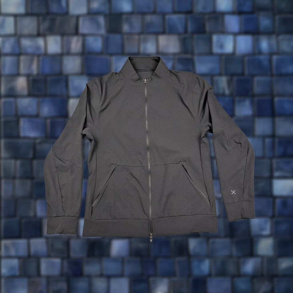 Lululemon Lululemon Jacket Mens M Black Track Full Zip Stretch Pockets Running Gym Size US M / EU 48-50 / 2 - 1 Thumbnail