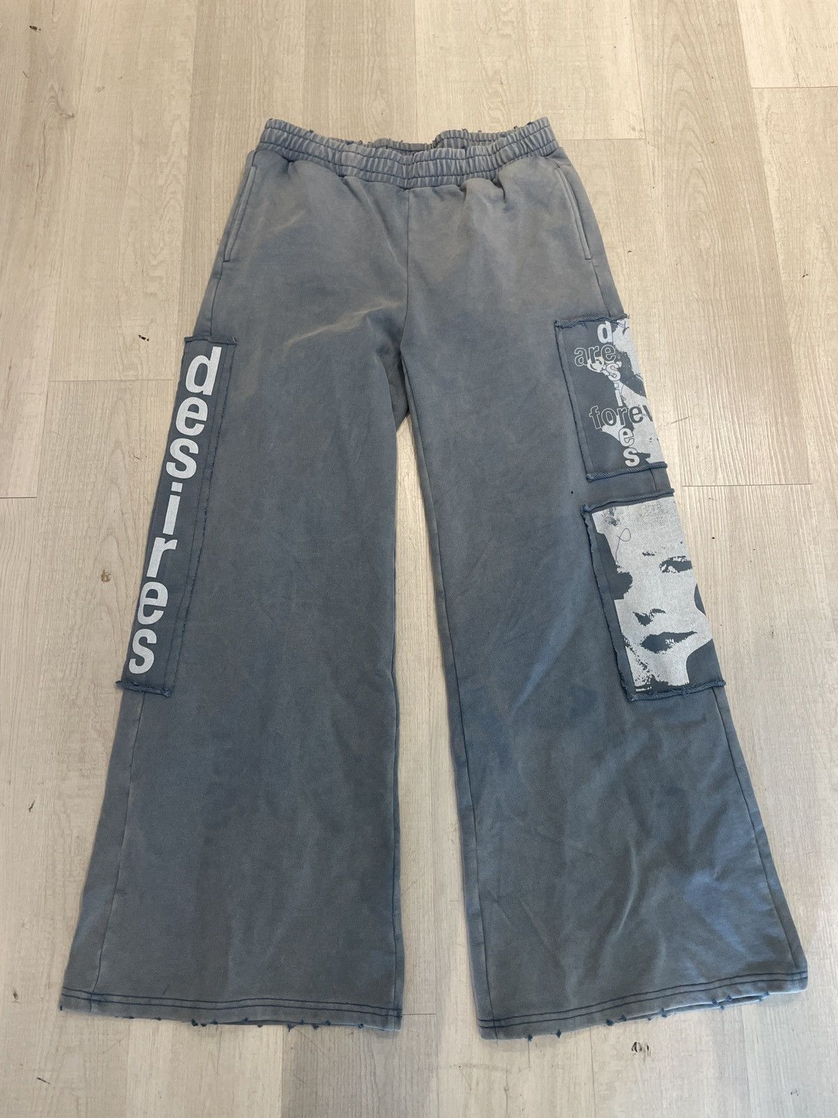 Bottega Desires Bottega Desires Matiere De Desires Encore Sweat Pant Navy S Size US 30 / EU 46 - 1 Thumbnail