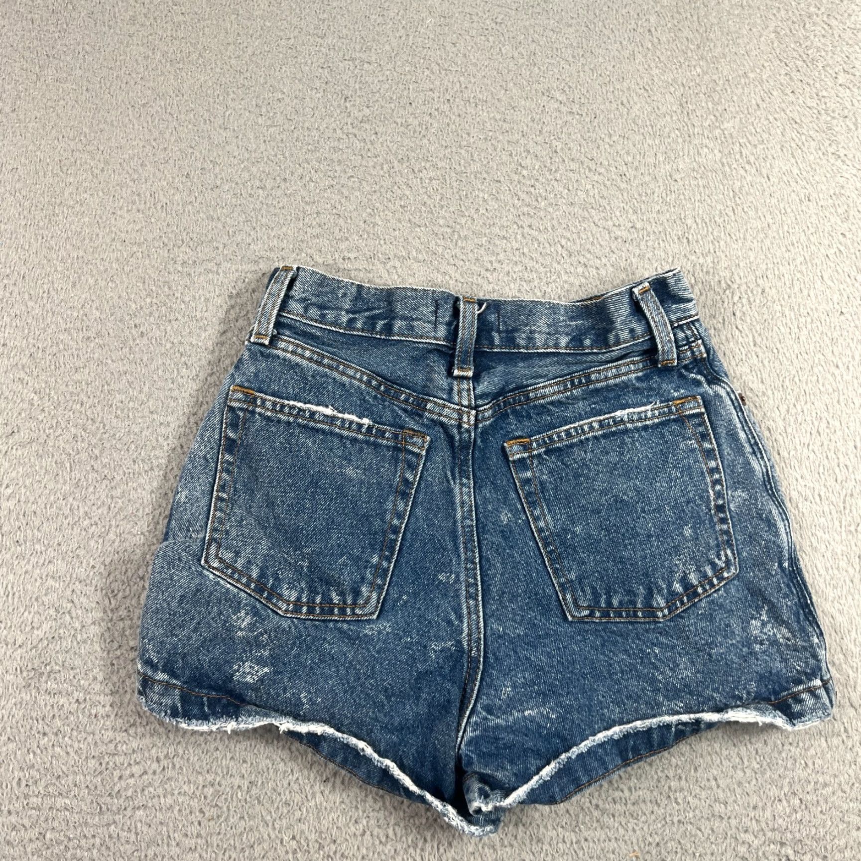 Abercrombie & Fitch Abercrombie & Fitch Women's Denim Shorts 25 Blue Solid Cut-Off Regular Fit Size 42" / US 20 - 6 Thumbnail